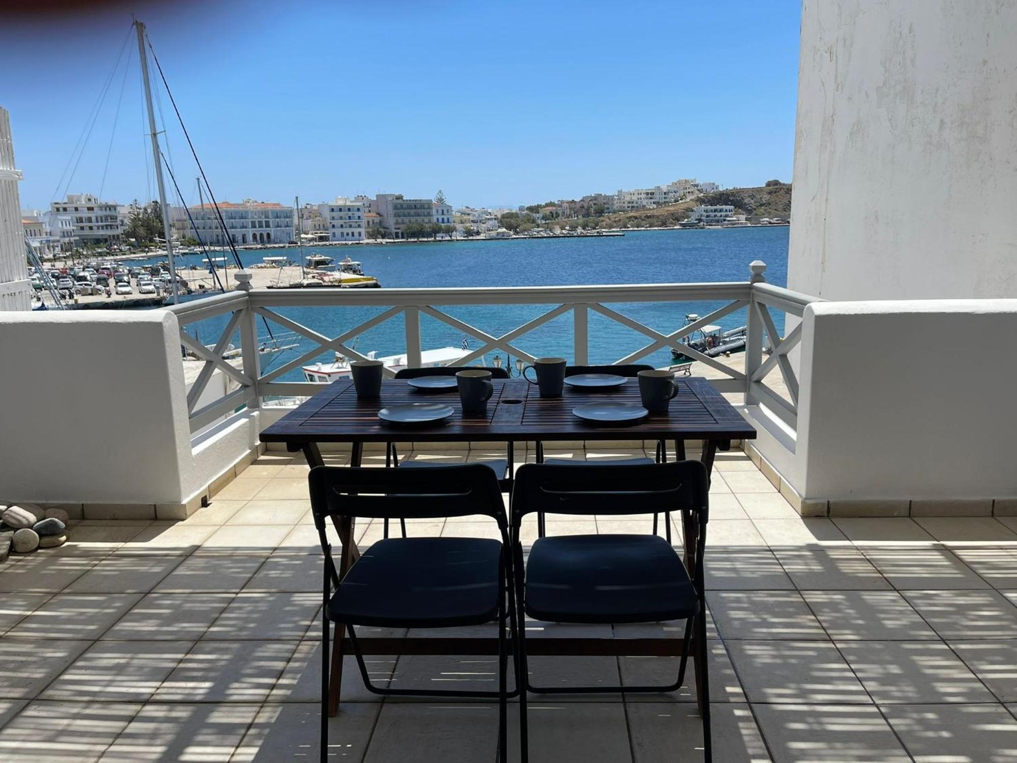 Centre With Old Port Sea View & Balcony Apartment Tinos