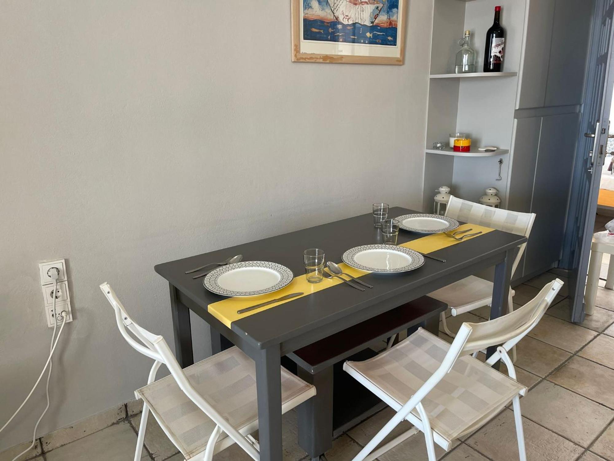 Apartment Centre With Old Port Sea View & Balcony Tinos