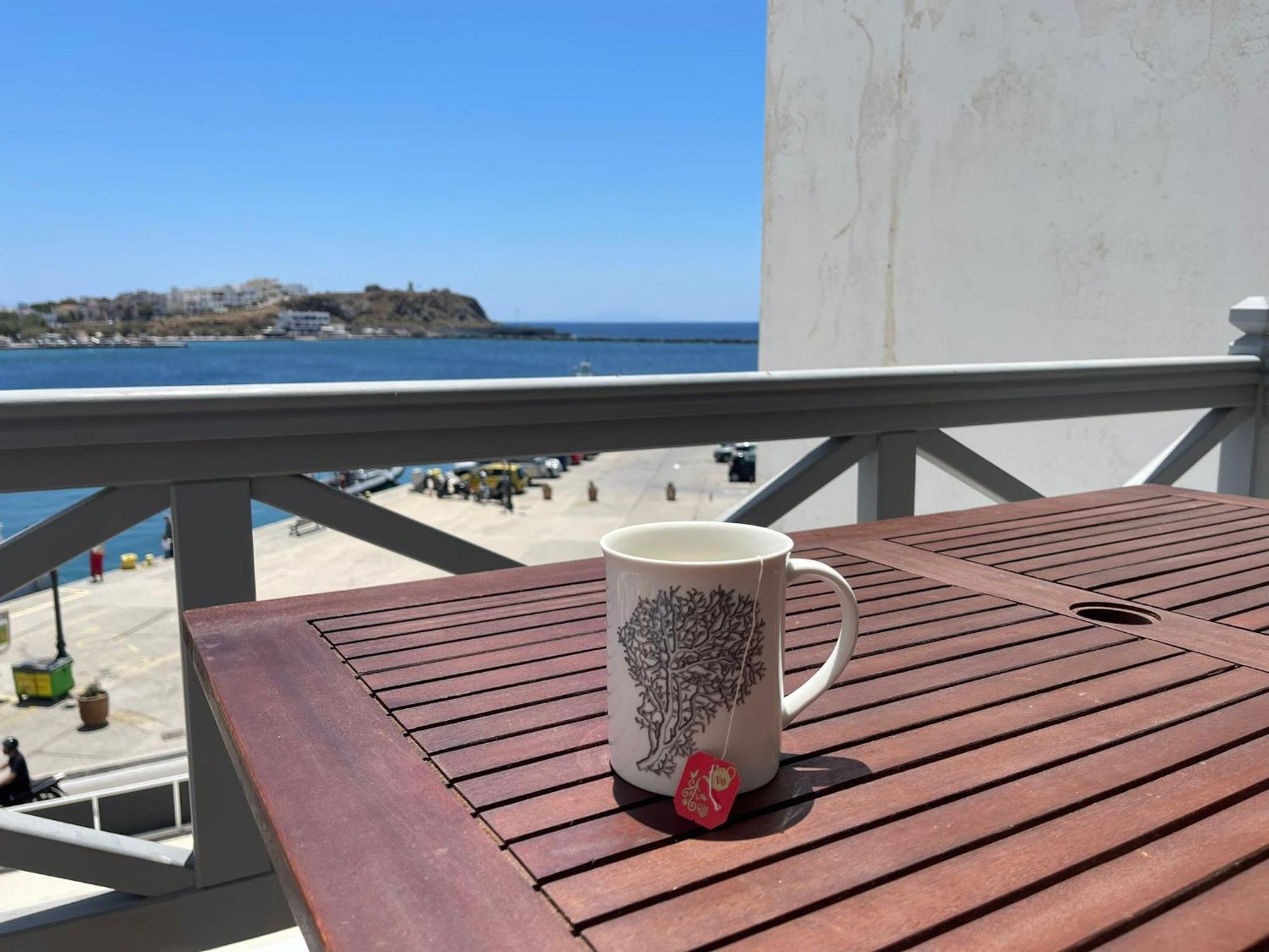 Centre With Old Port Sea View & Balcony Apartment *