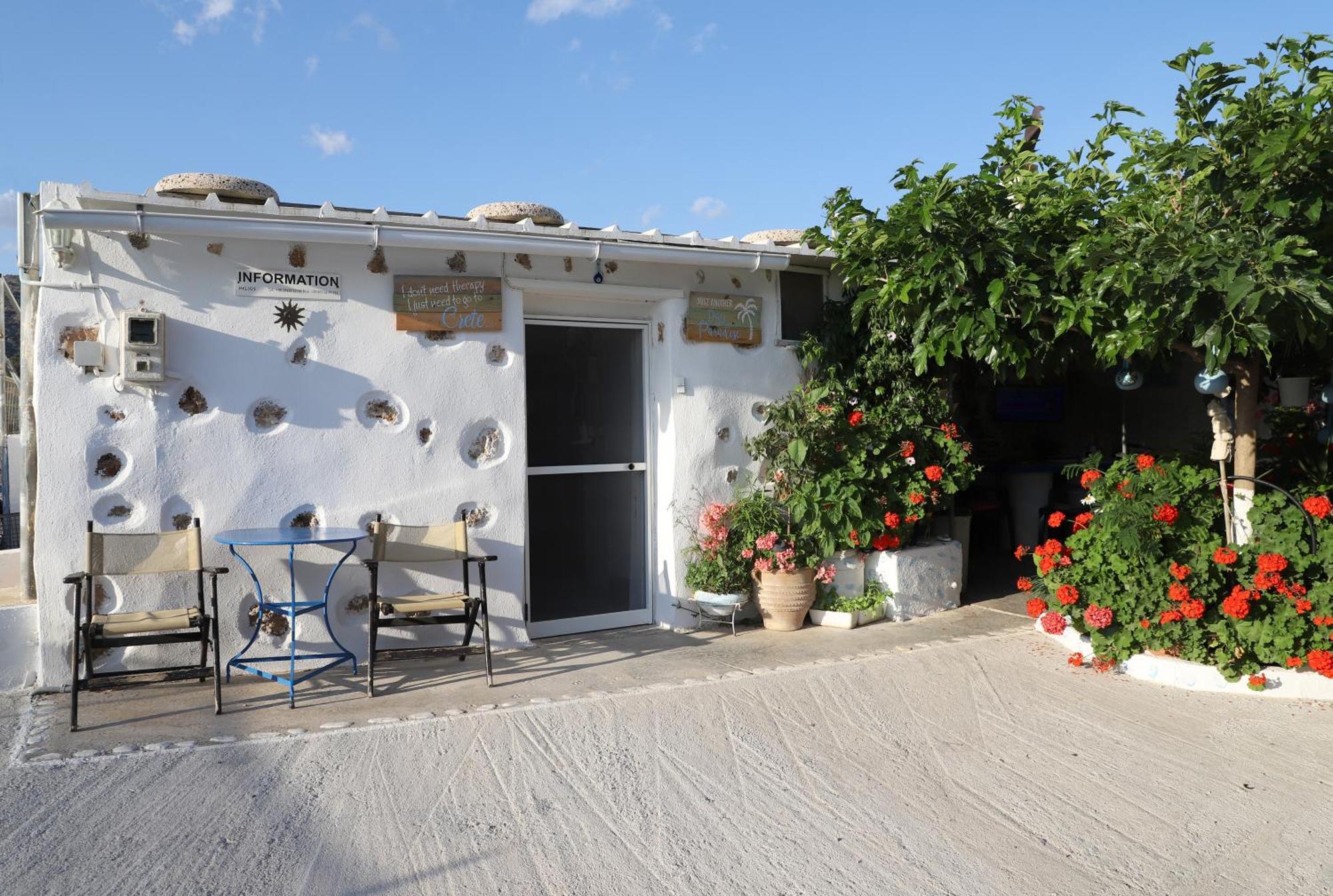 Helios & * Makry Gialos (Crete)