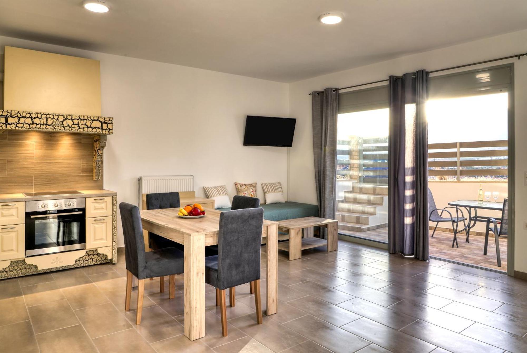 Helios & Apartment *