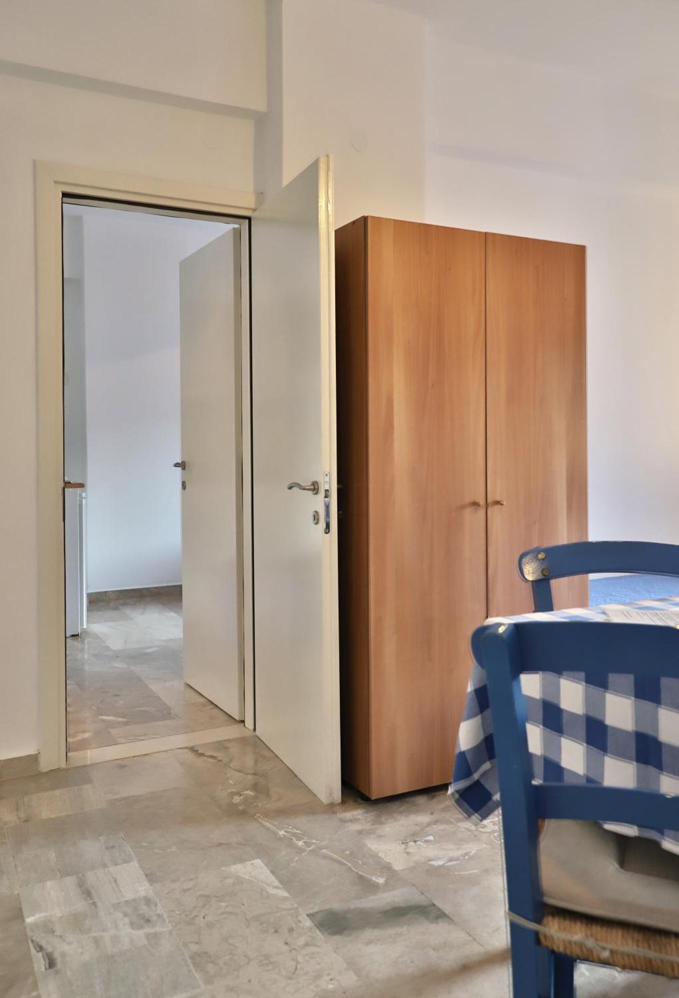 Helios & Makry Gialos (Crete)