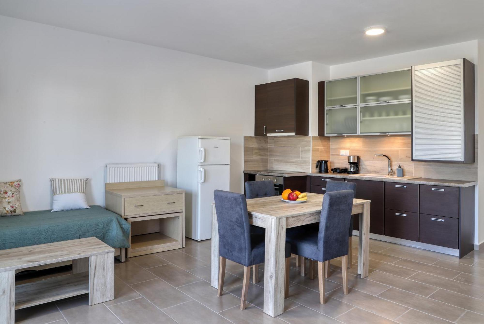 Apartment Helios & Makry Gialos (Crete)