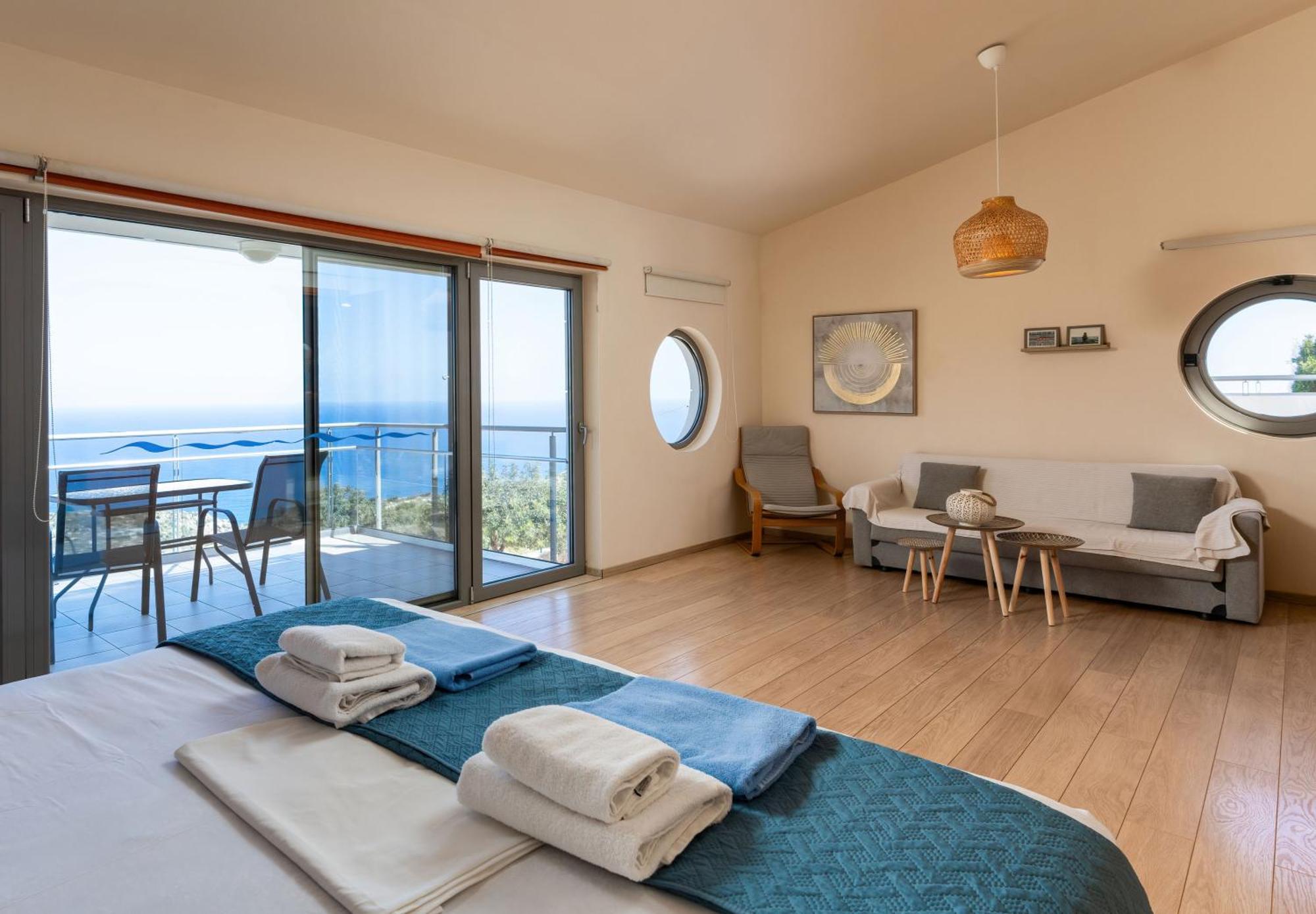 Villa Serenity - With Private Heated Pool *