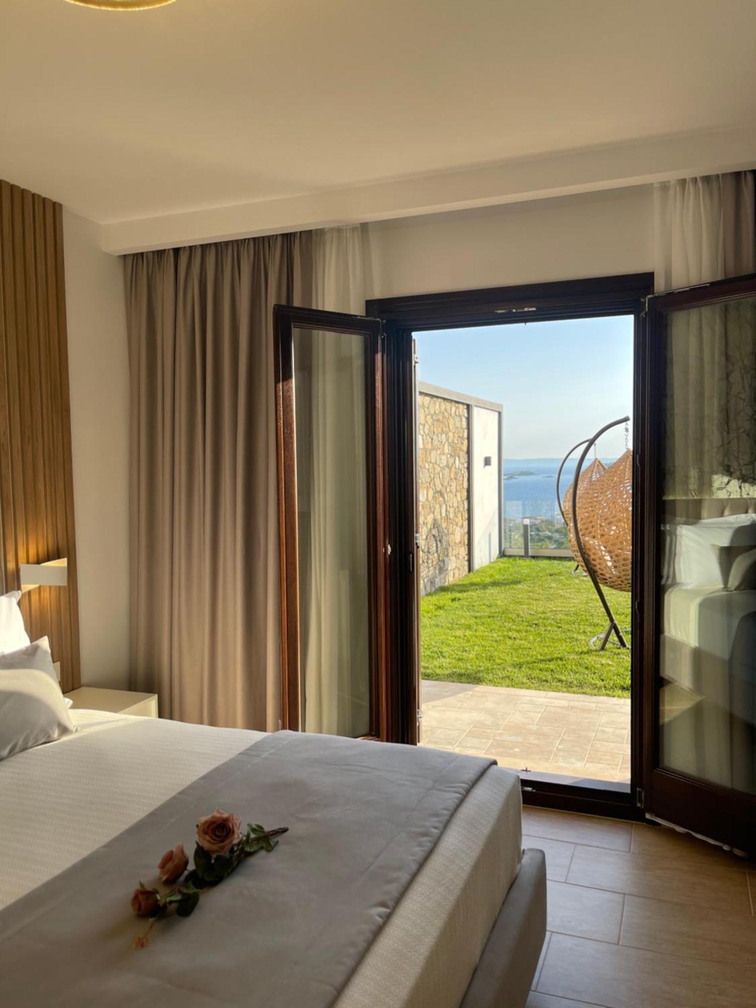 Elia Luxury House