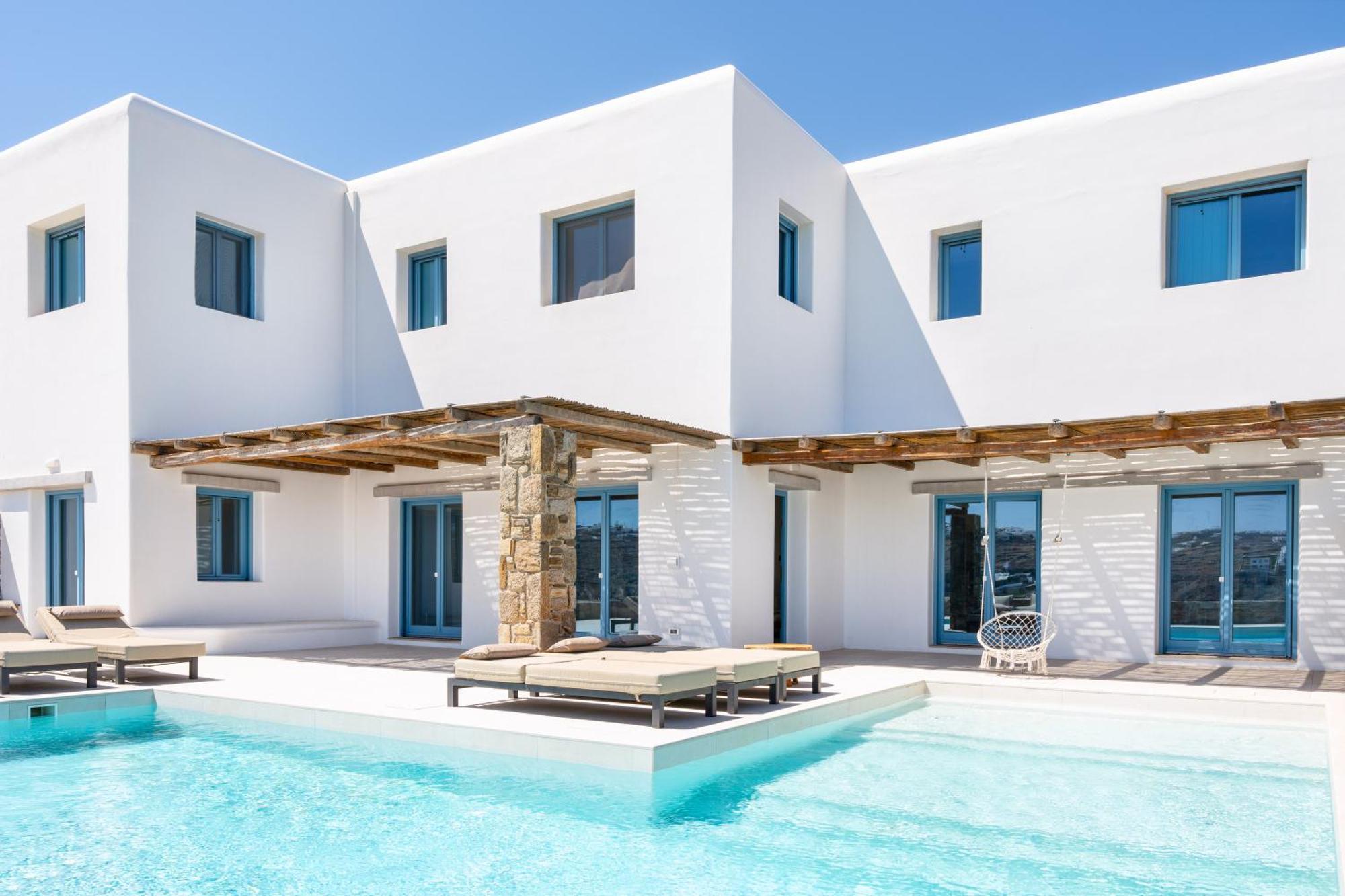 Myko Villa *