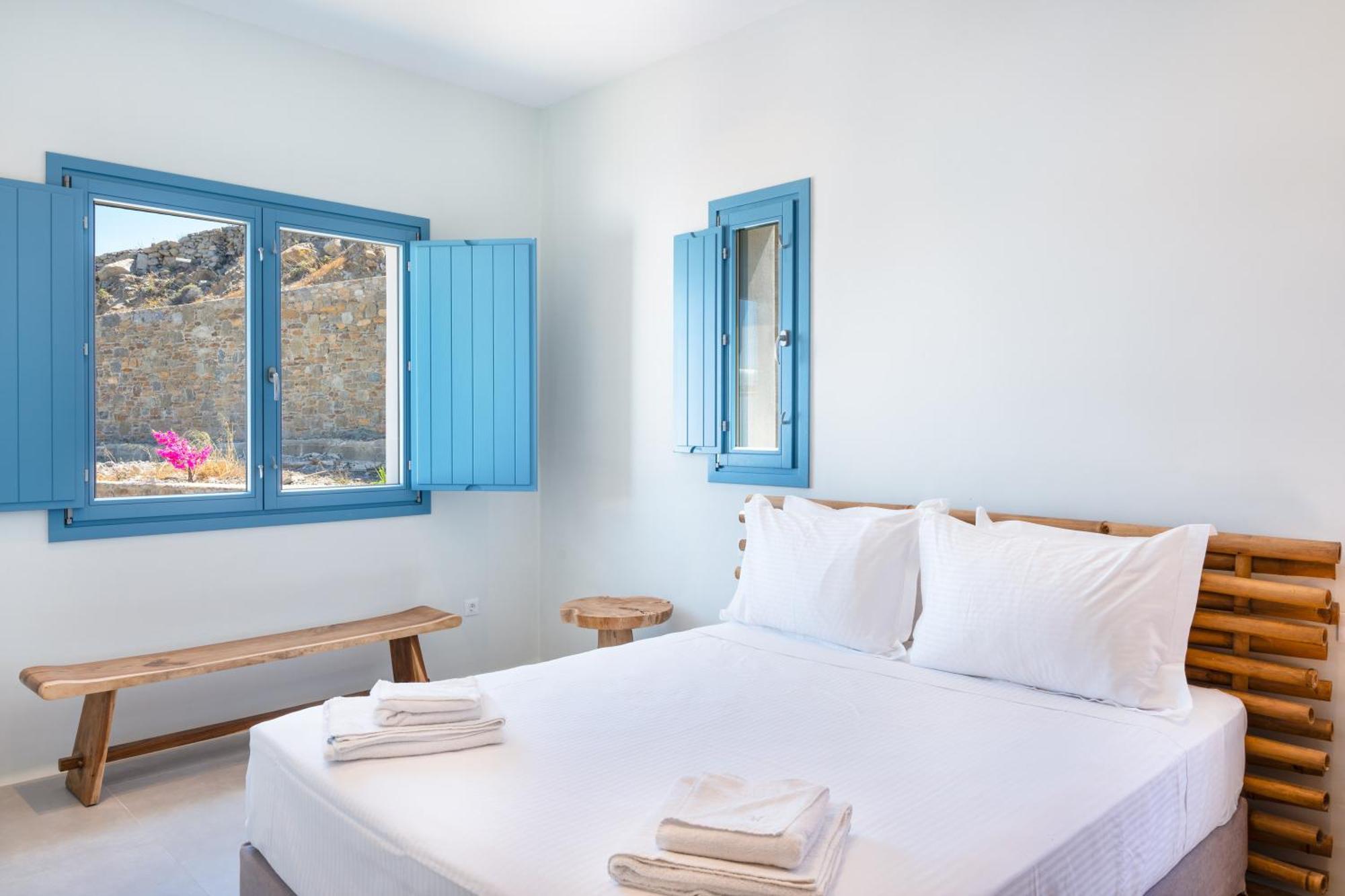 Villa Myko Seafront *