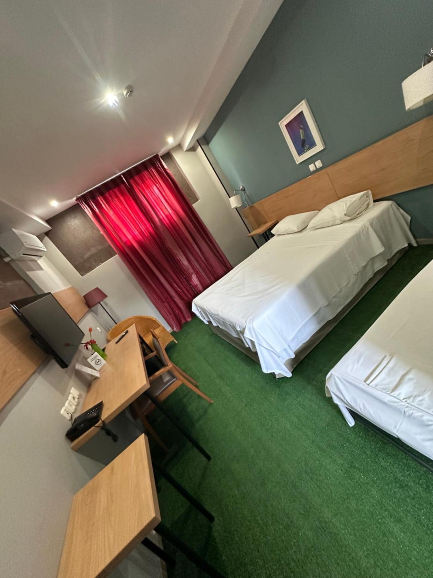 Hotel Athina Airport