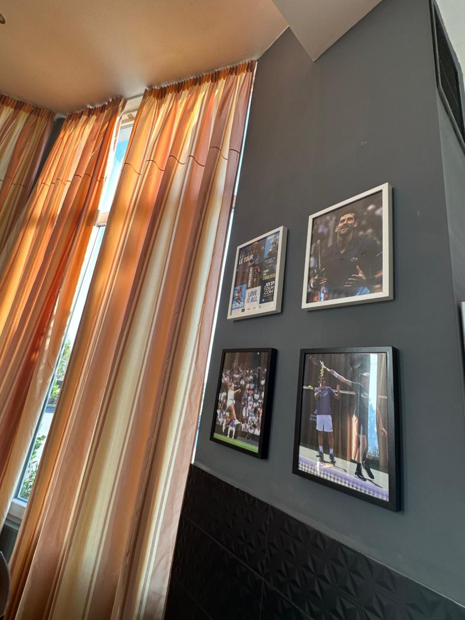 Hotel Athina Airport 3*