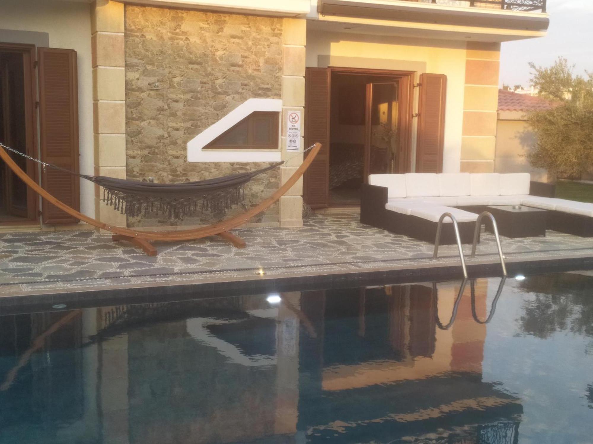 Sun Dream Villa *