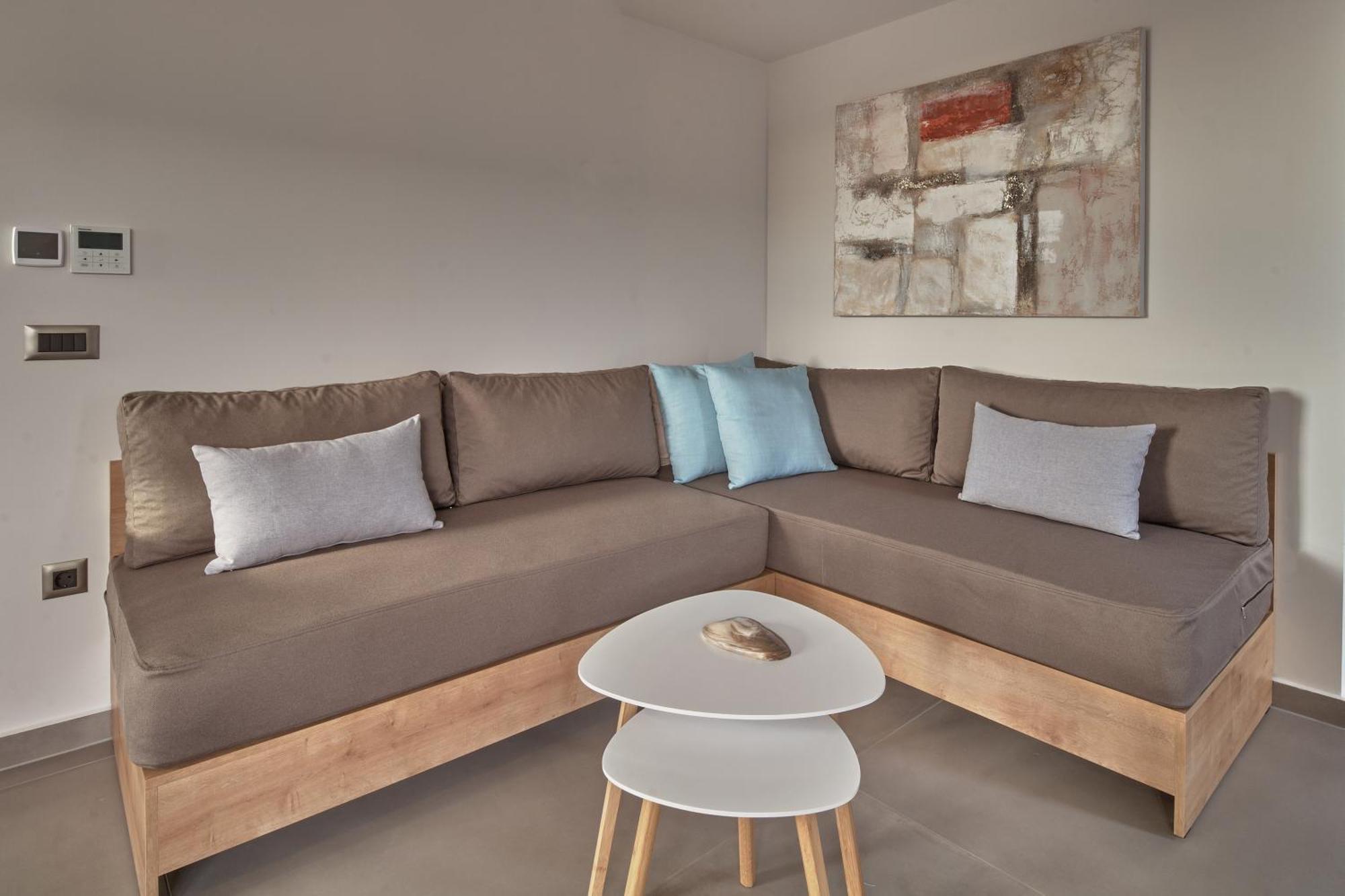 Thearia Holiday home *