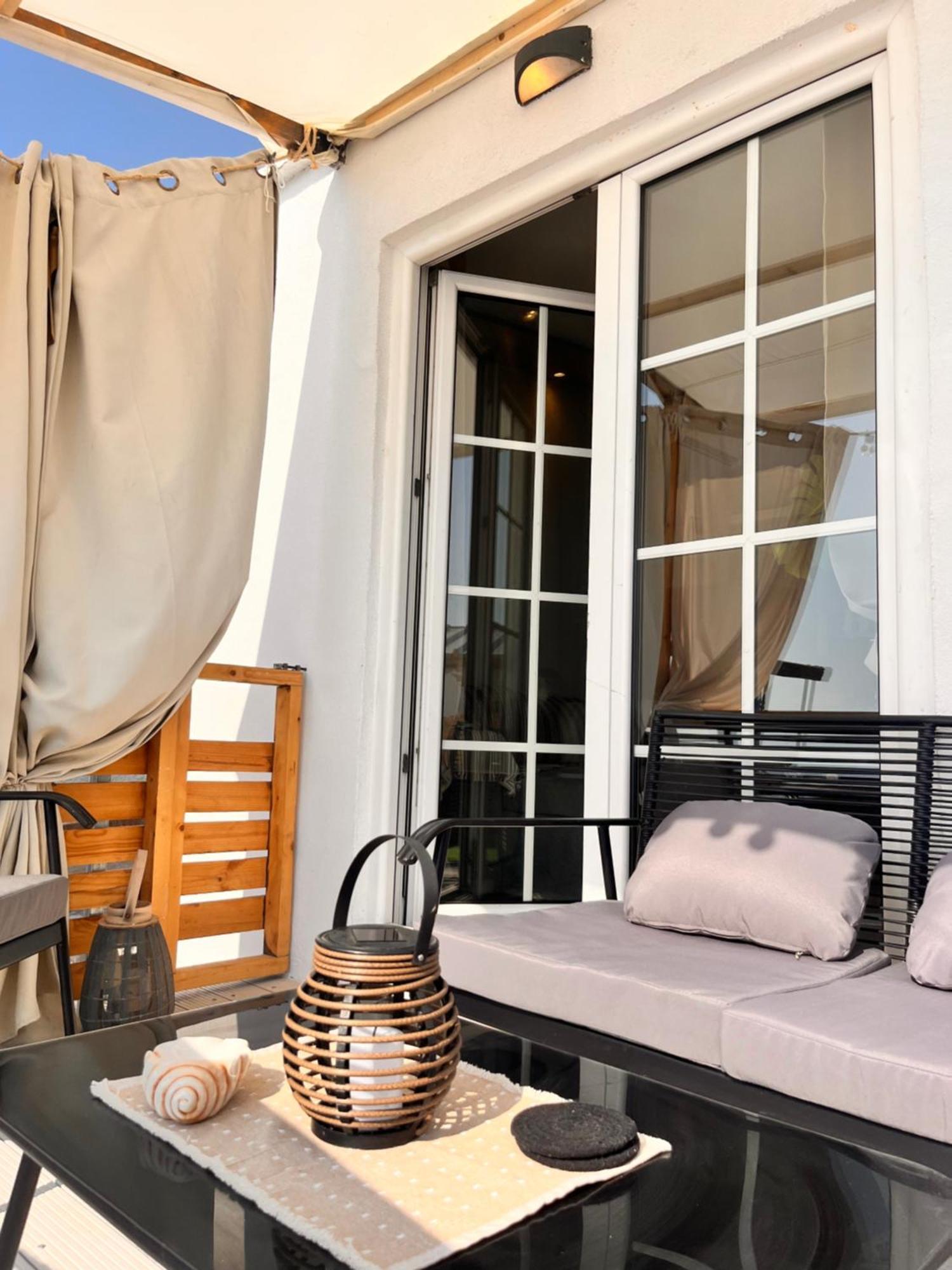 Sea U Apartment