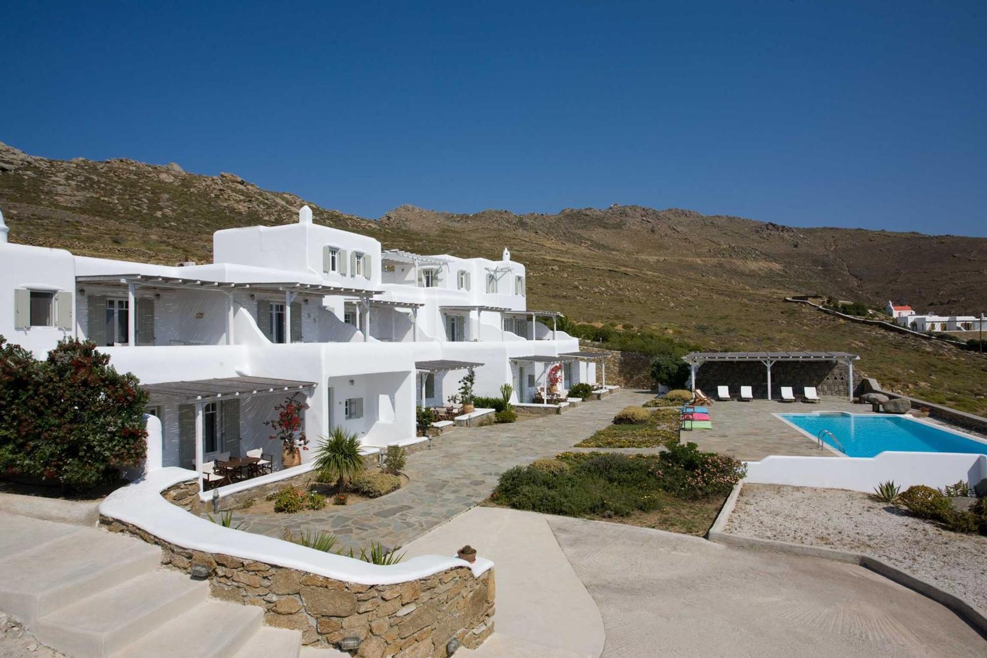Yakinthos Panormos (Mykonos)