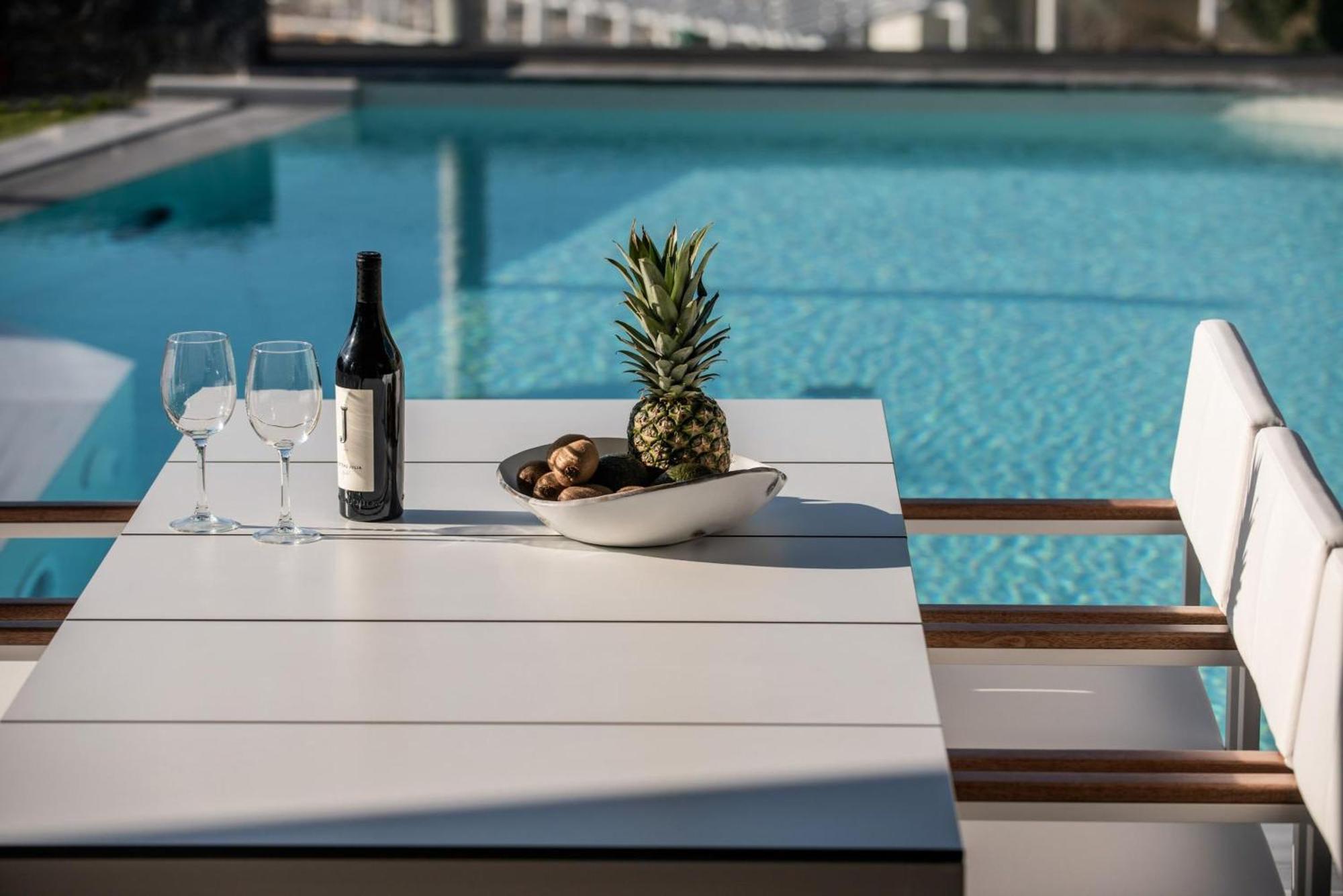Made By The Sea 3 Villa