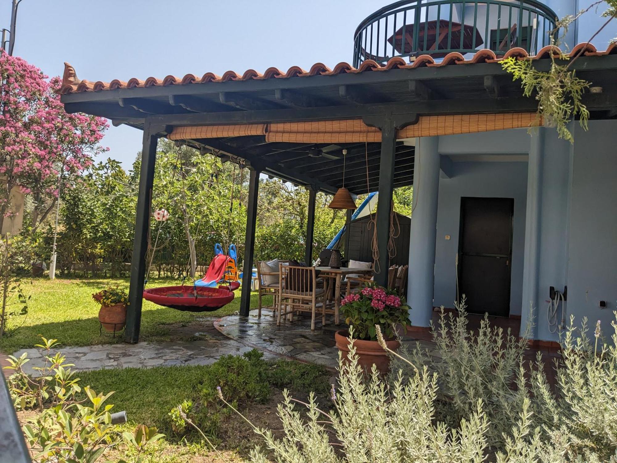 Blue House 30m From The With Sea View Holiday home *