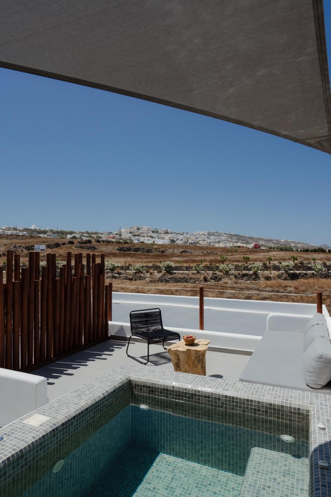 Aparthotel Griseo Karterados (Santorini)