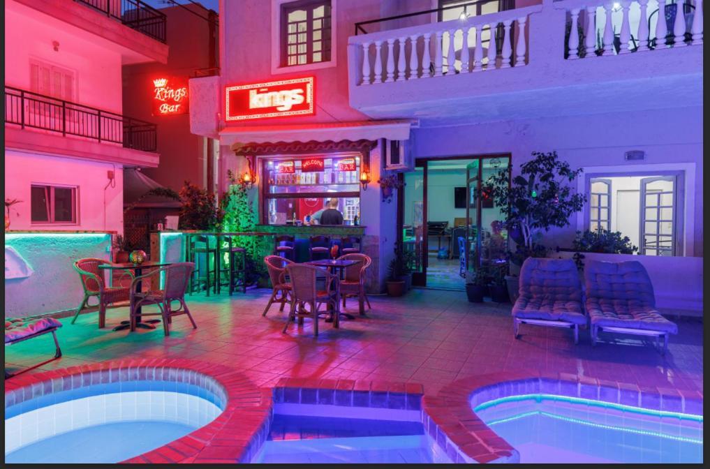 Kings & Aparthotel 2*