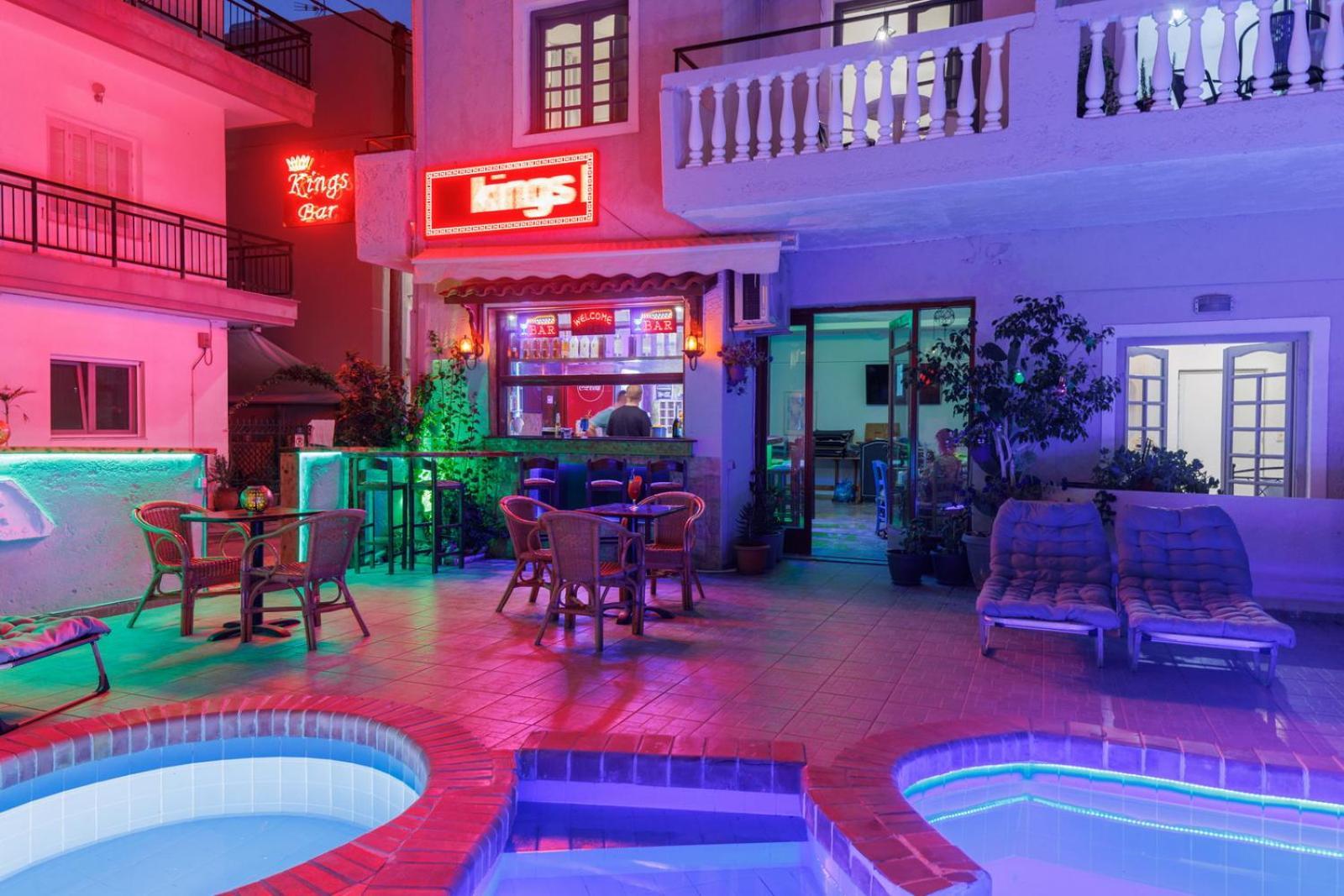 Kings & Aparthotel 2*
