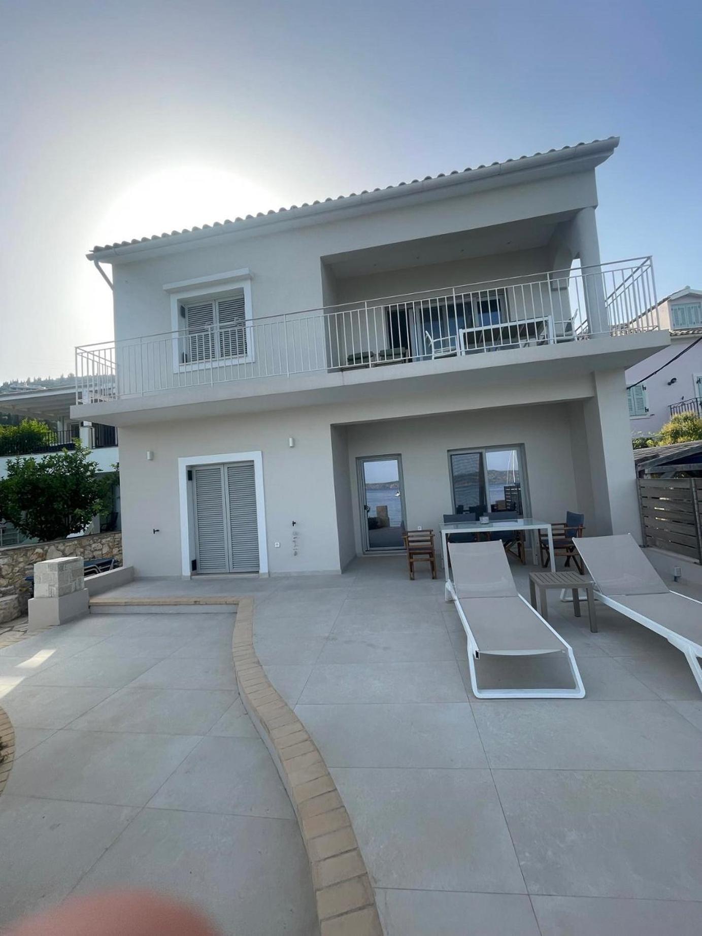 Elsi Lower Apartment