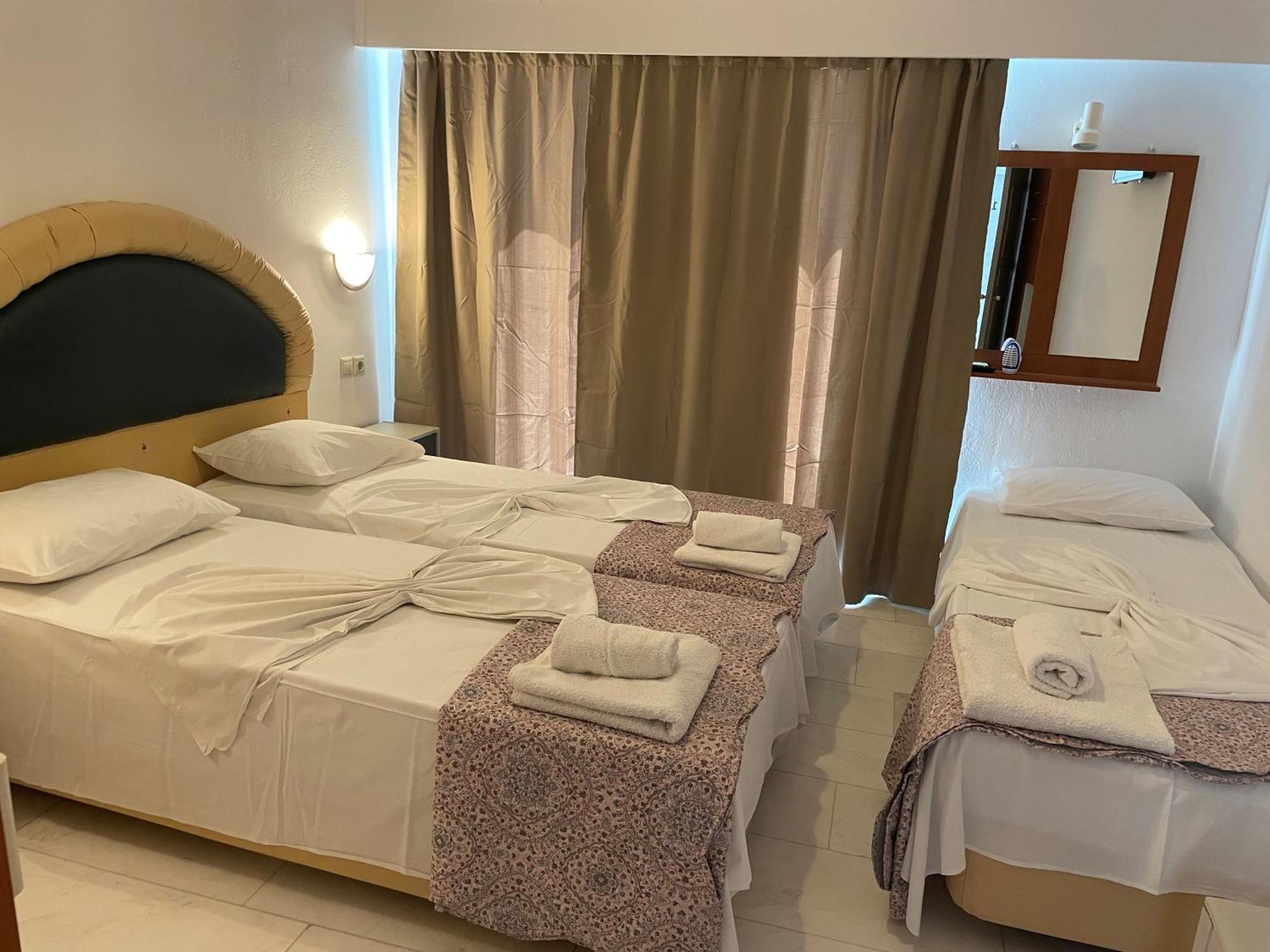 Kourkoumelata 2* Argostoli (Kefalonia)