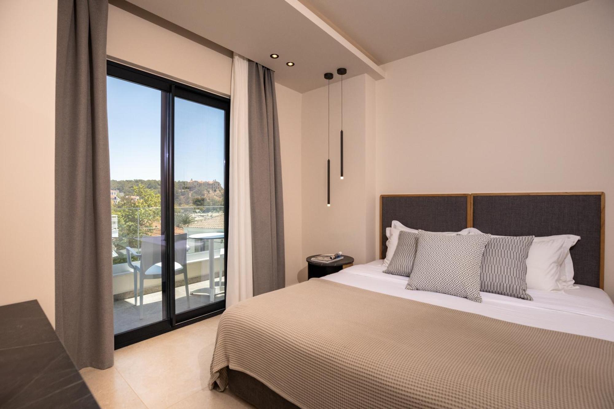 George Hotel 2*