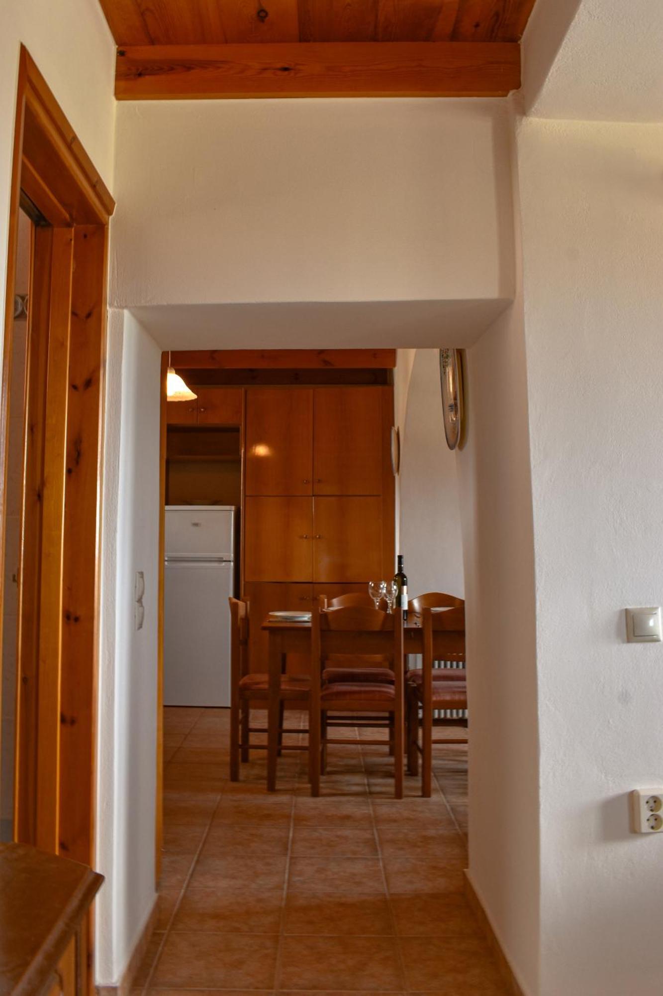 Mylonakis Makry Gialos (Crete)