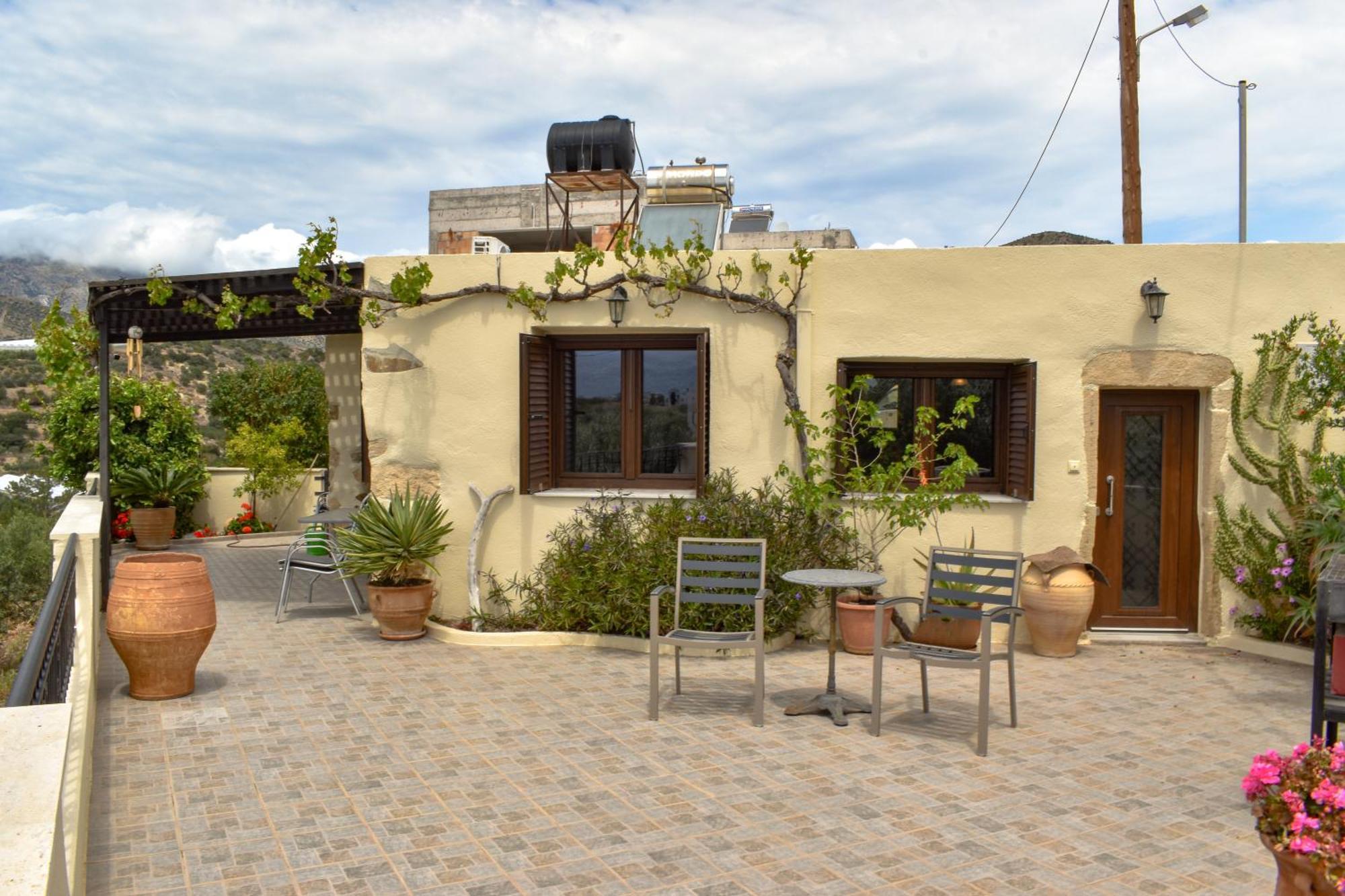 Apartment Mylonakis