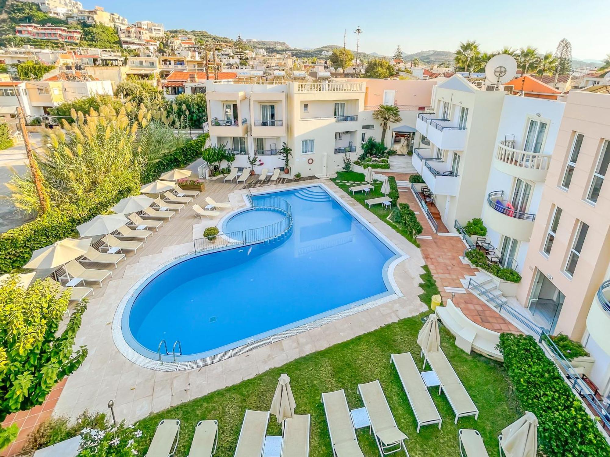 Melina Aparthotel