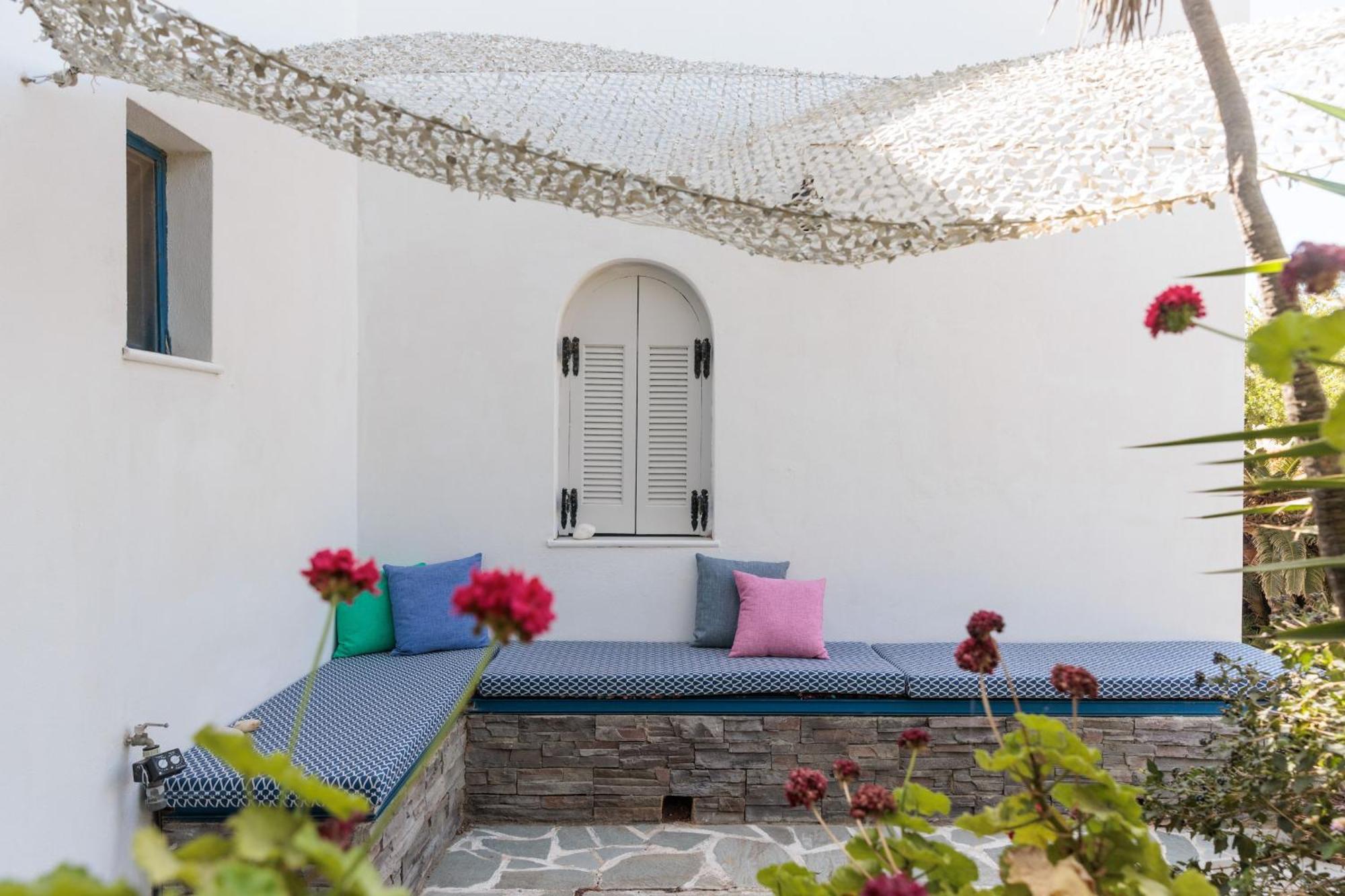 Nefeli In Blue * Plaka (Naxos)