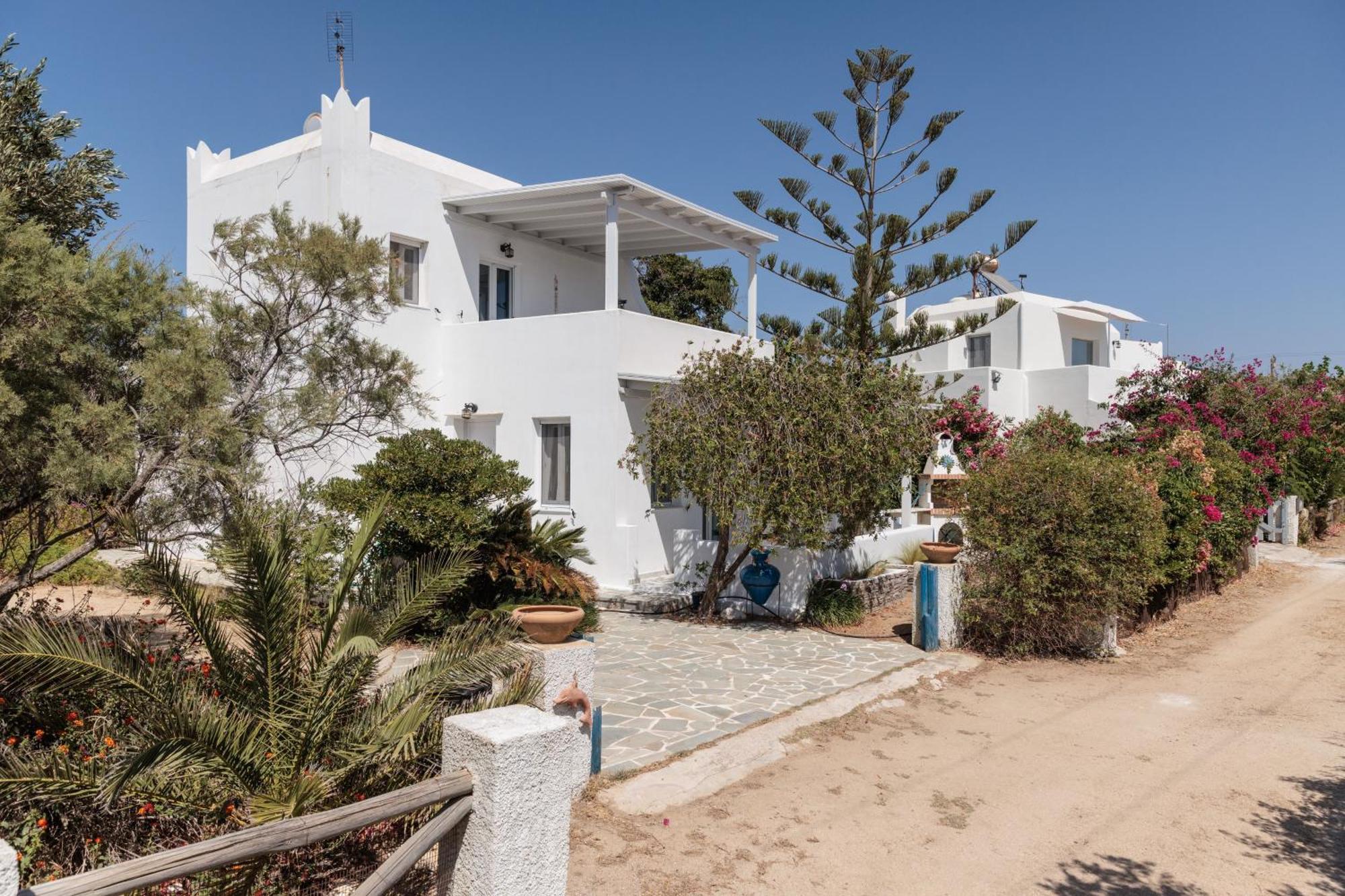 Villa Nefeli In Blue Plaka (Naxos)