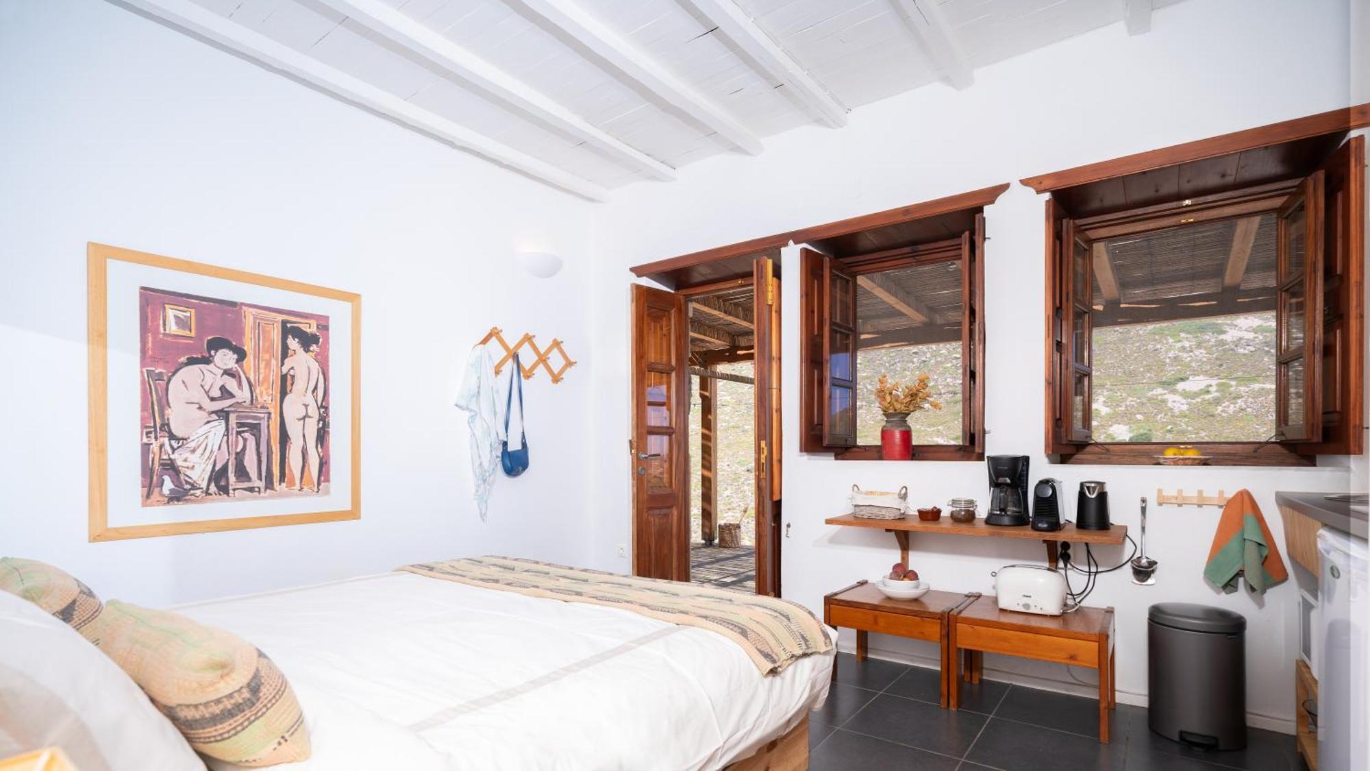 Lavender Apartment *