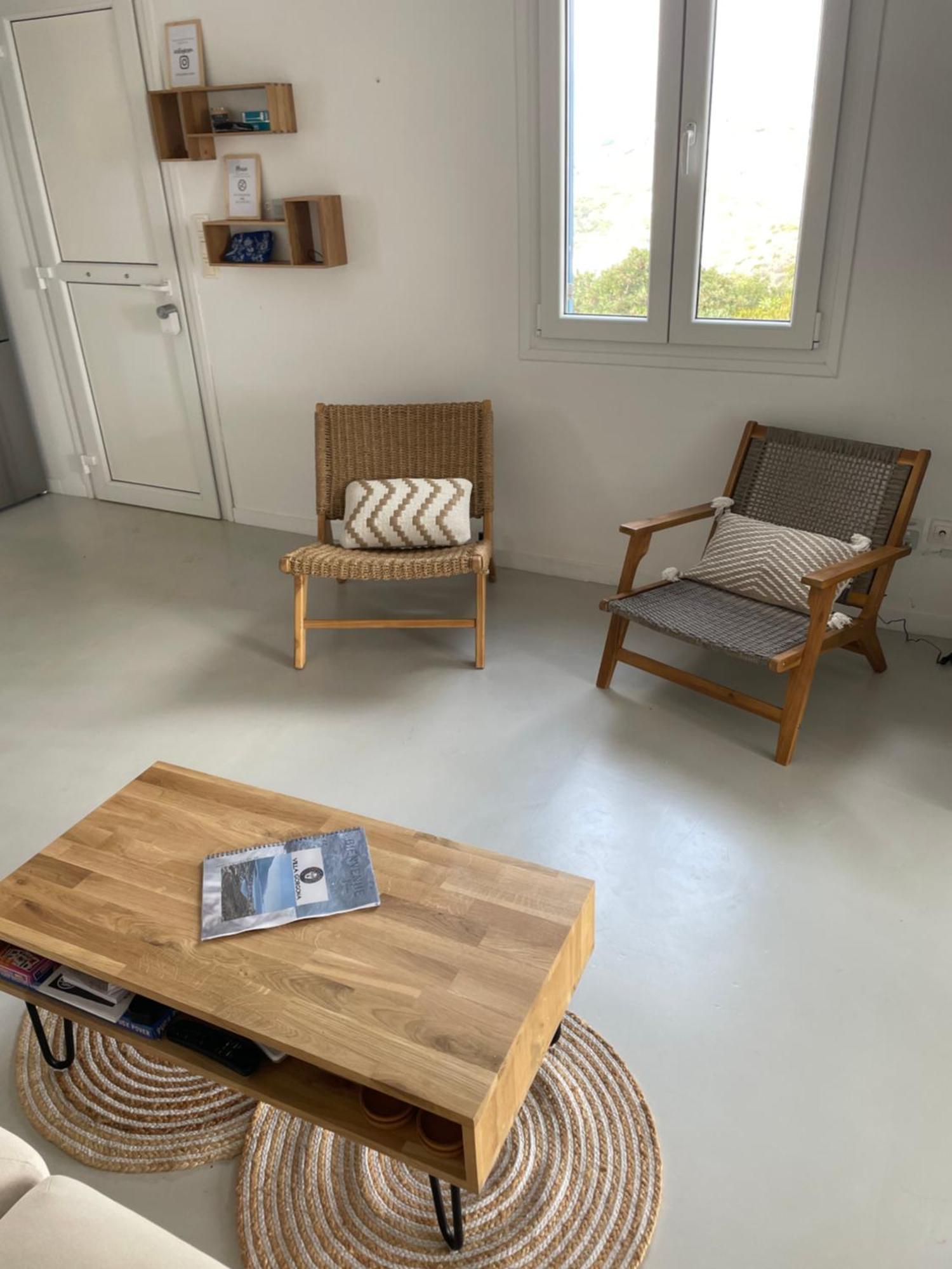 Gorgona, Maison Cycladique *
