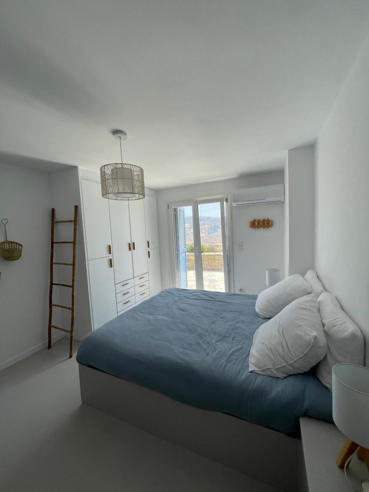 Gorgona, Maison Cycladique Gavrio
