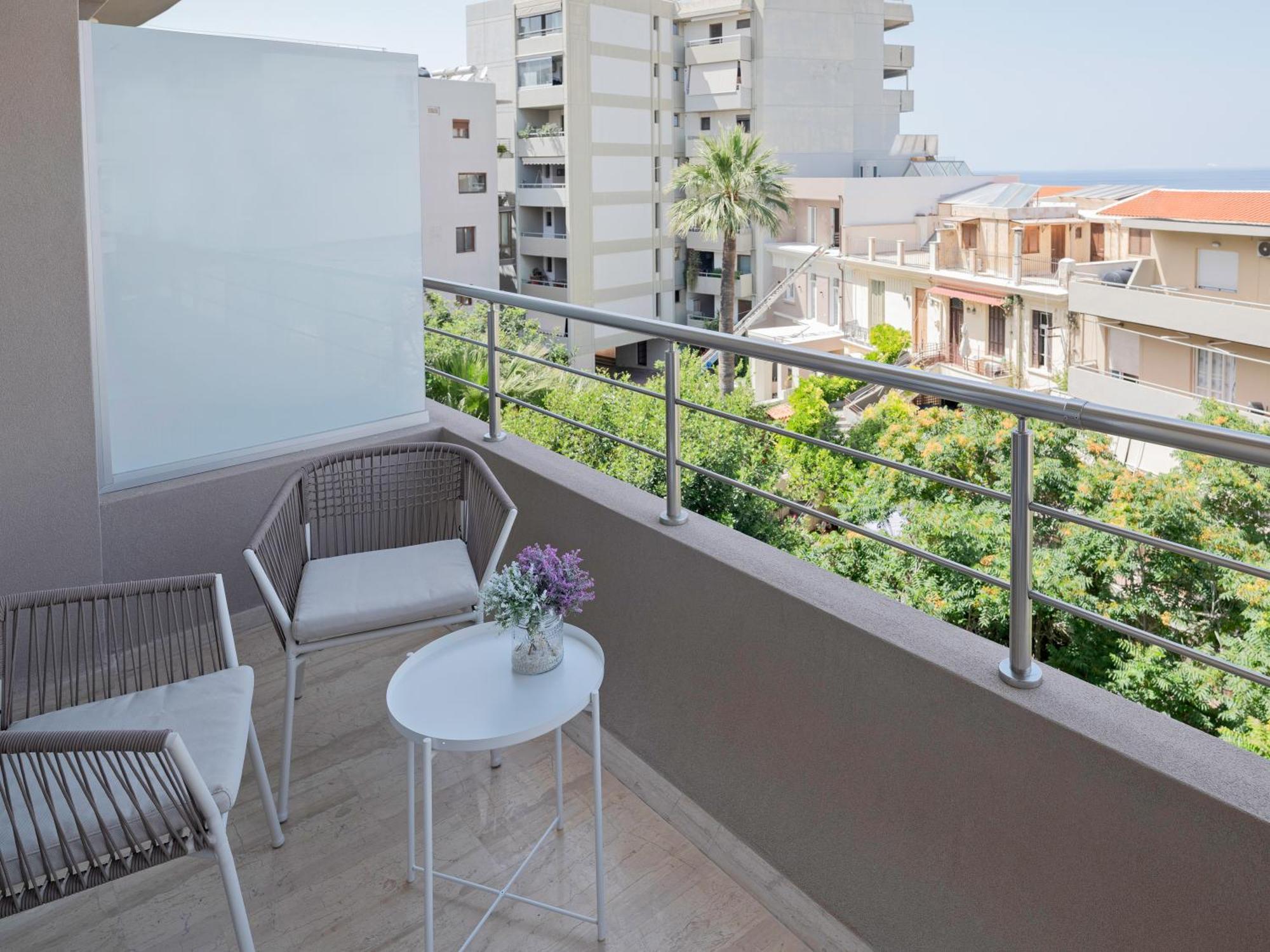 Space Row Design Living Apartment Heraklion (Crete)