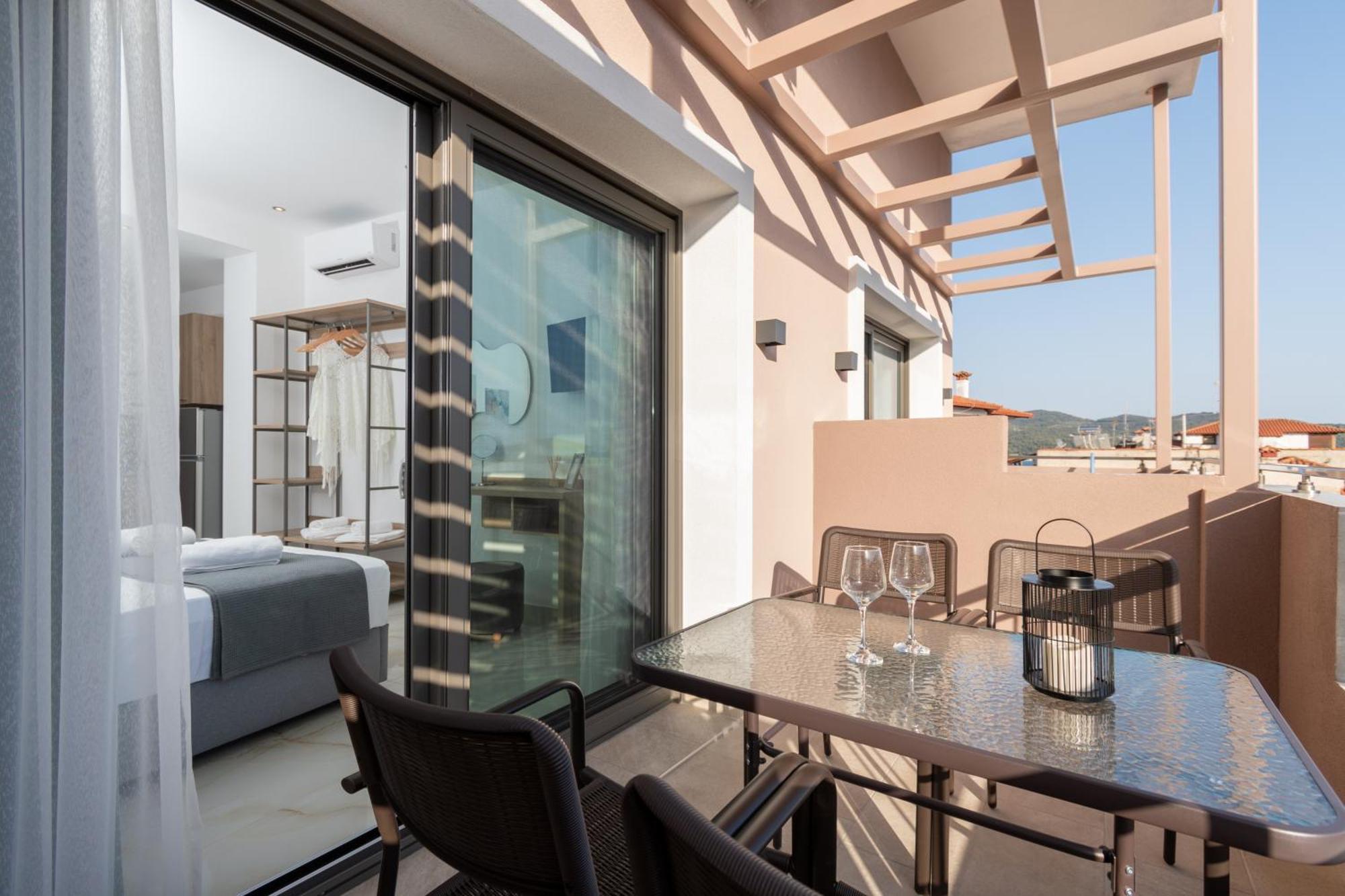 Marmo Premium Apartment Neos Marmaras
