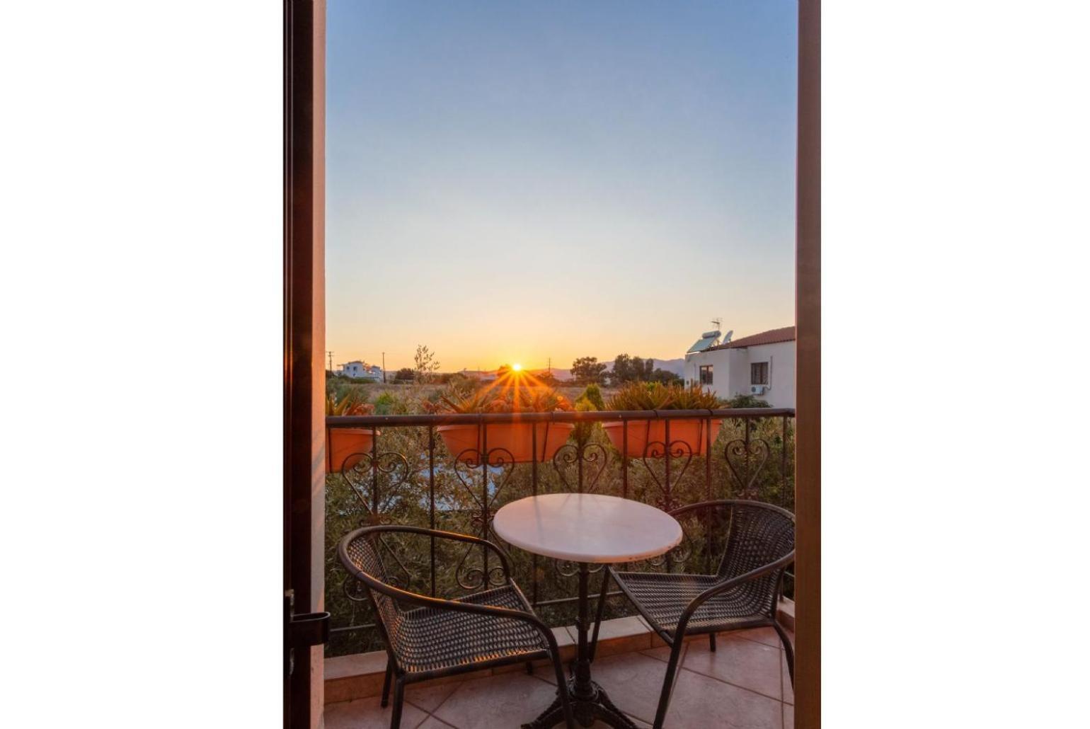 Nineta Villa