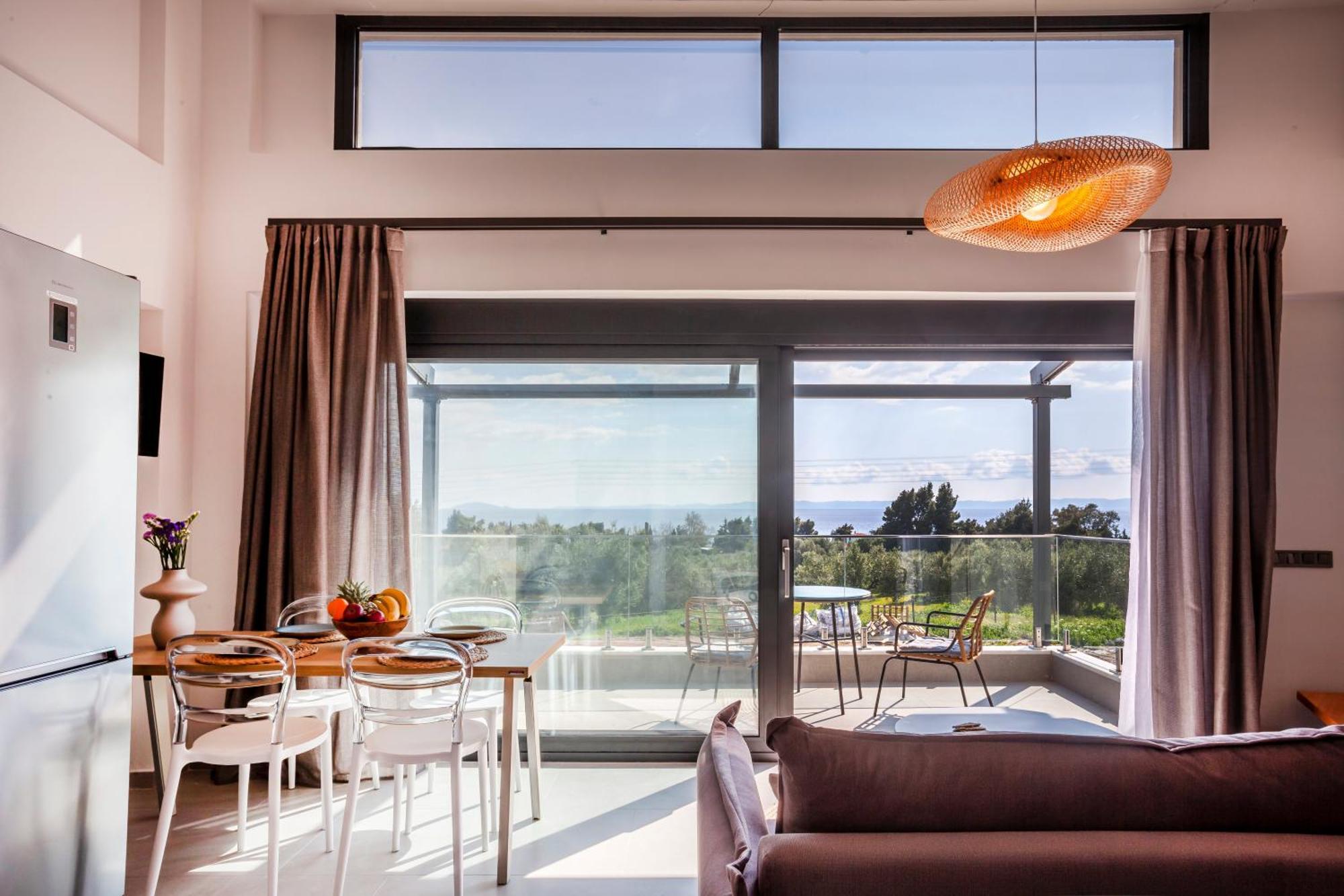 Thalos Luxury Living I *