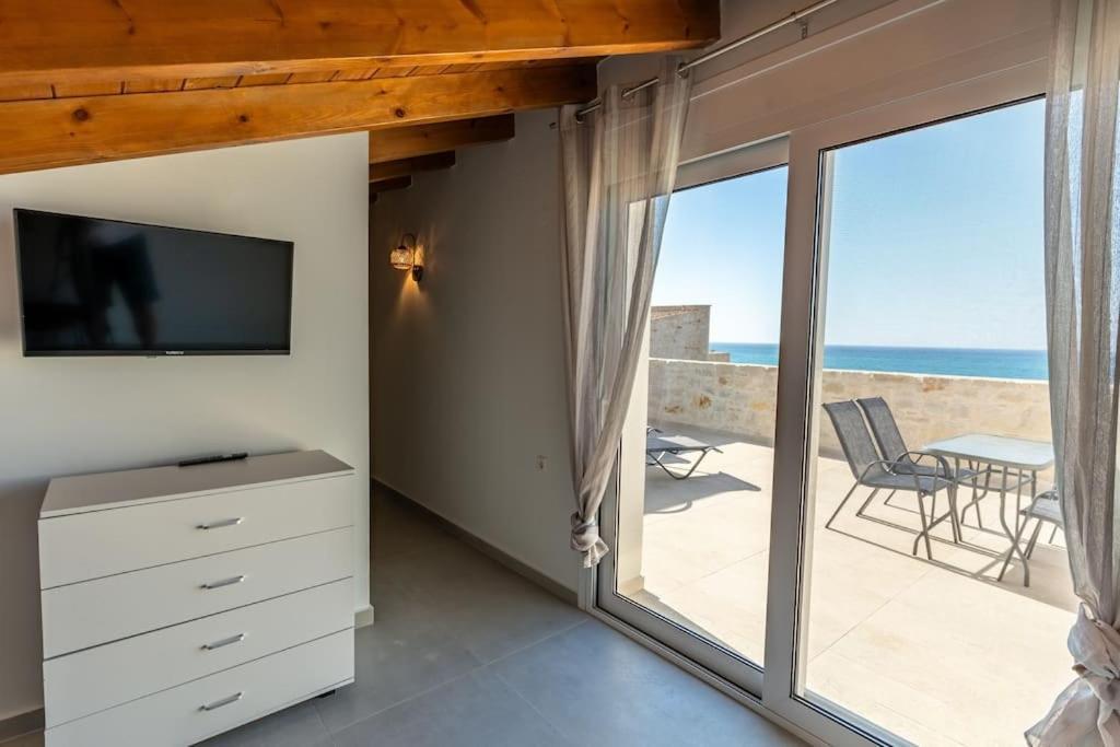 Lyra Holiday home