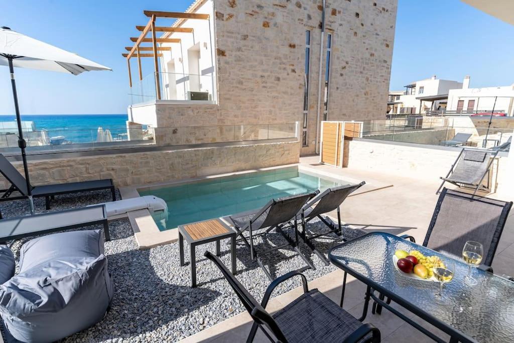 Lyra Holiday home