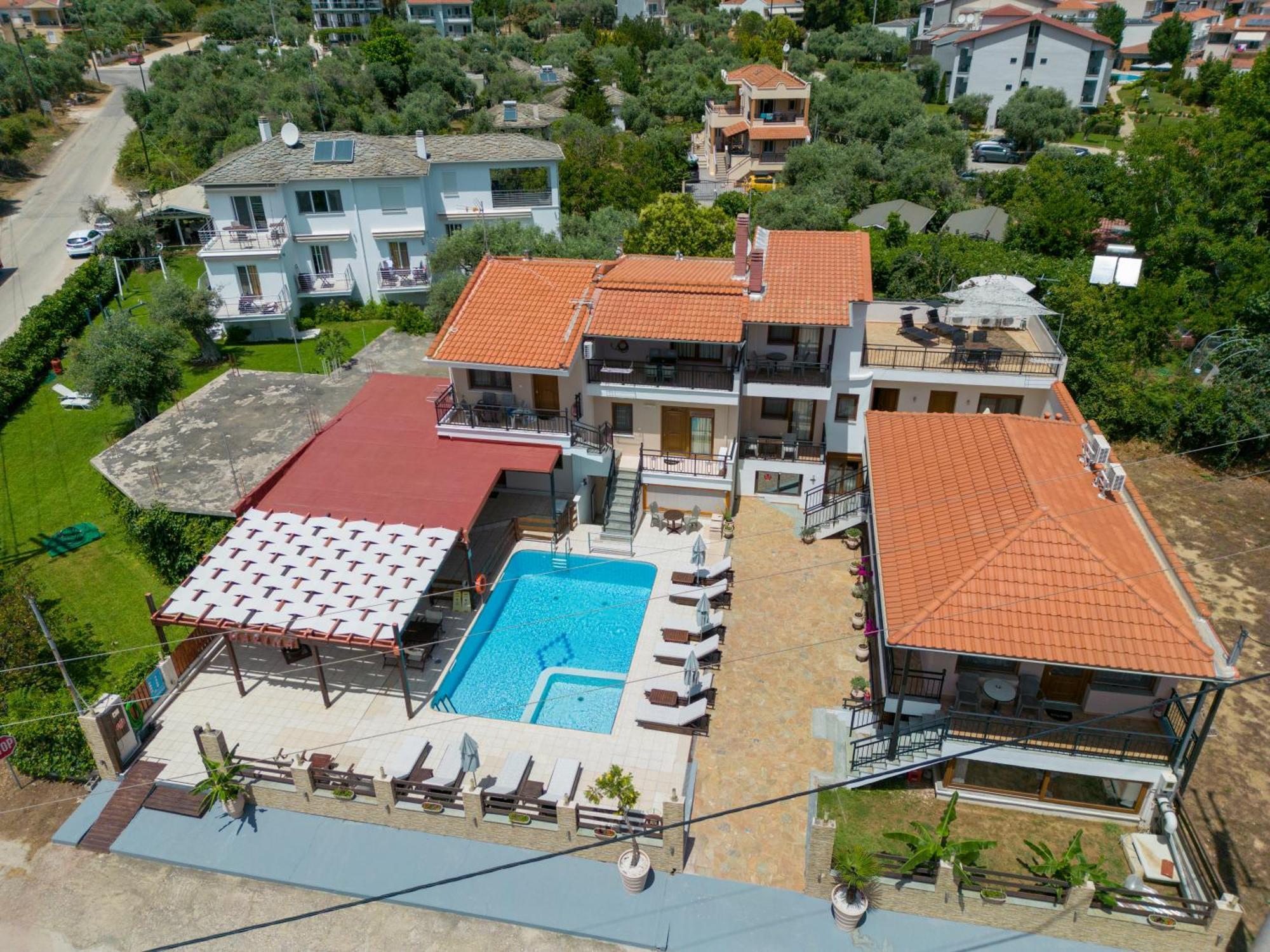 Porto Marina Chrysi Ammoudia
