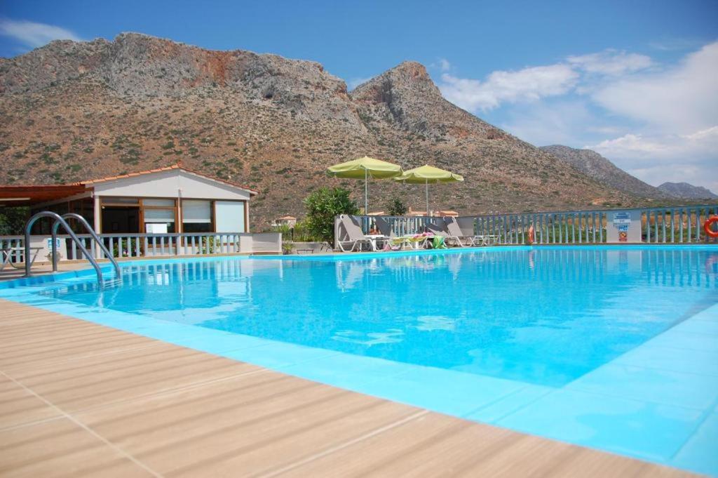 Cathrin Stavros (Crete)