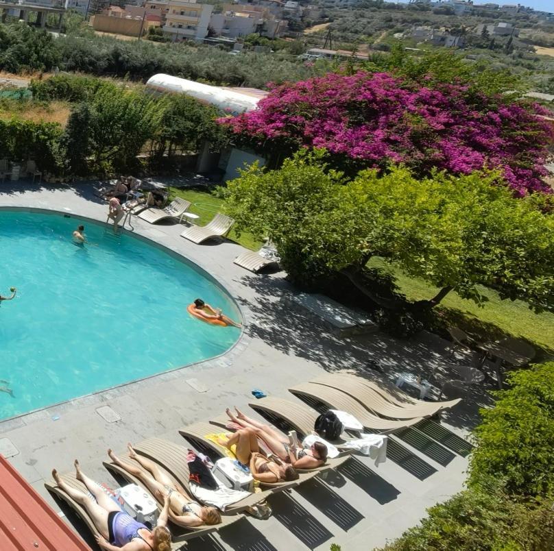 Eva Ivoni Apartment