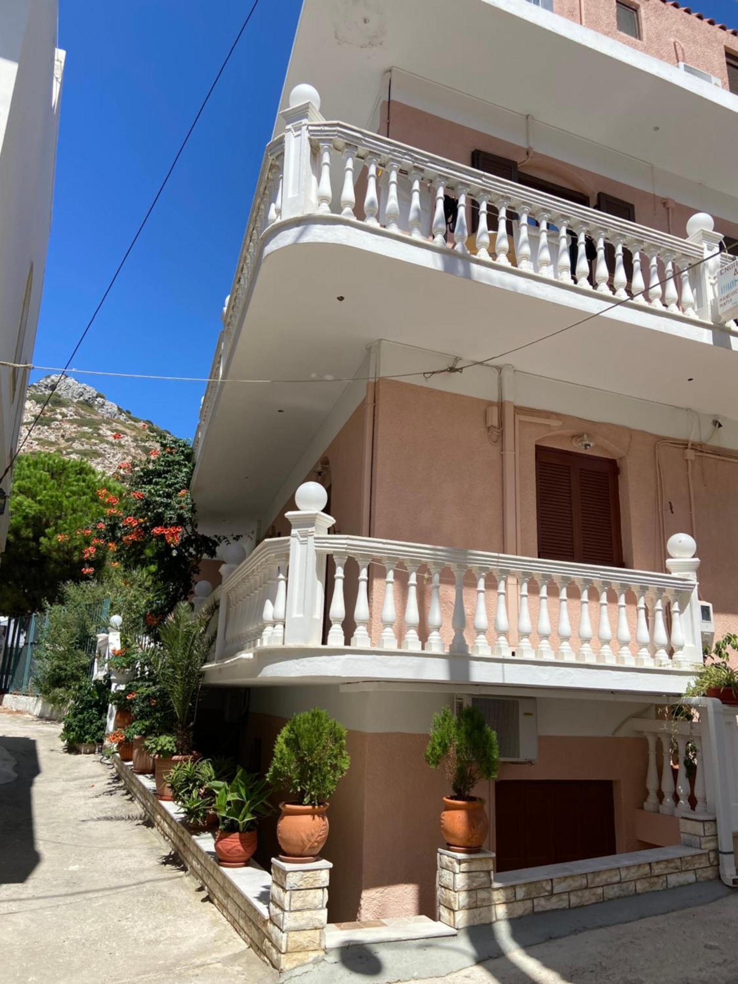 Manolis Maria Flitzani Apartment *