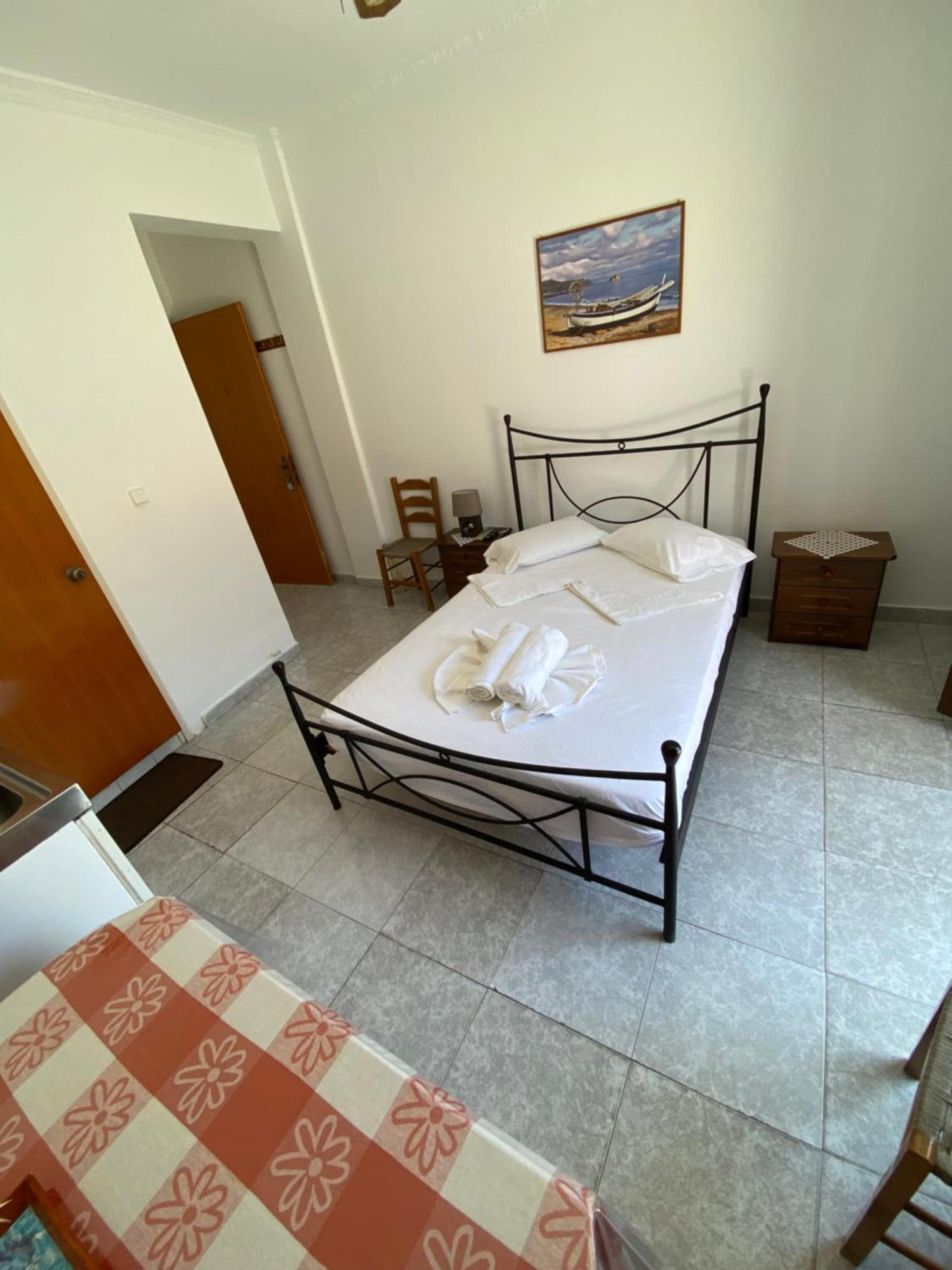 Apartment Manolis Maria Flitzani *