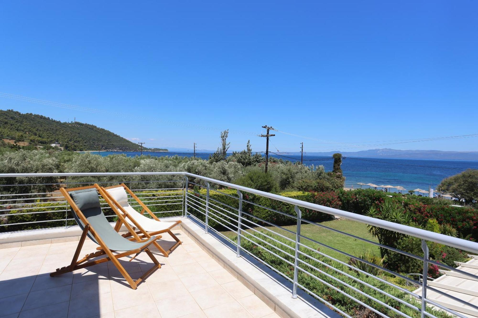 Toroneos Sea Side Villa *