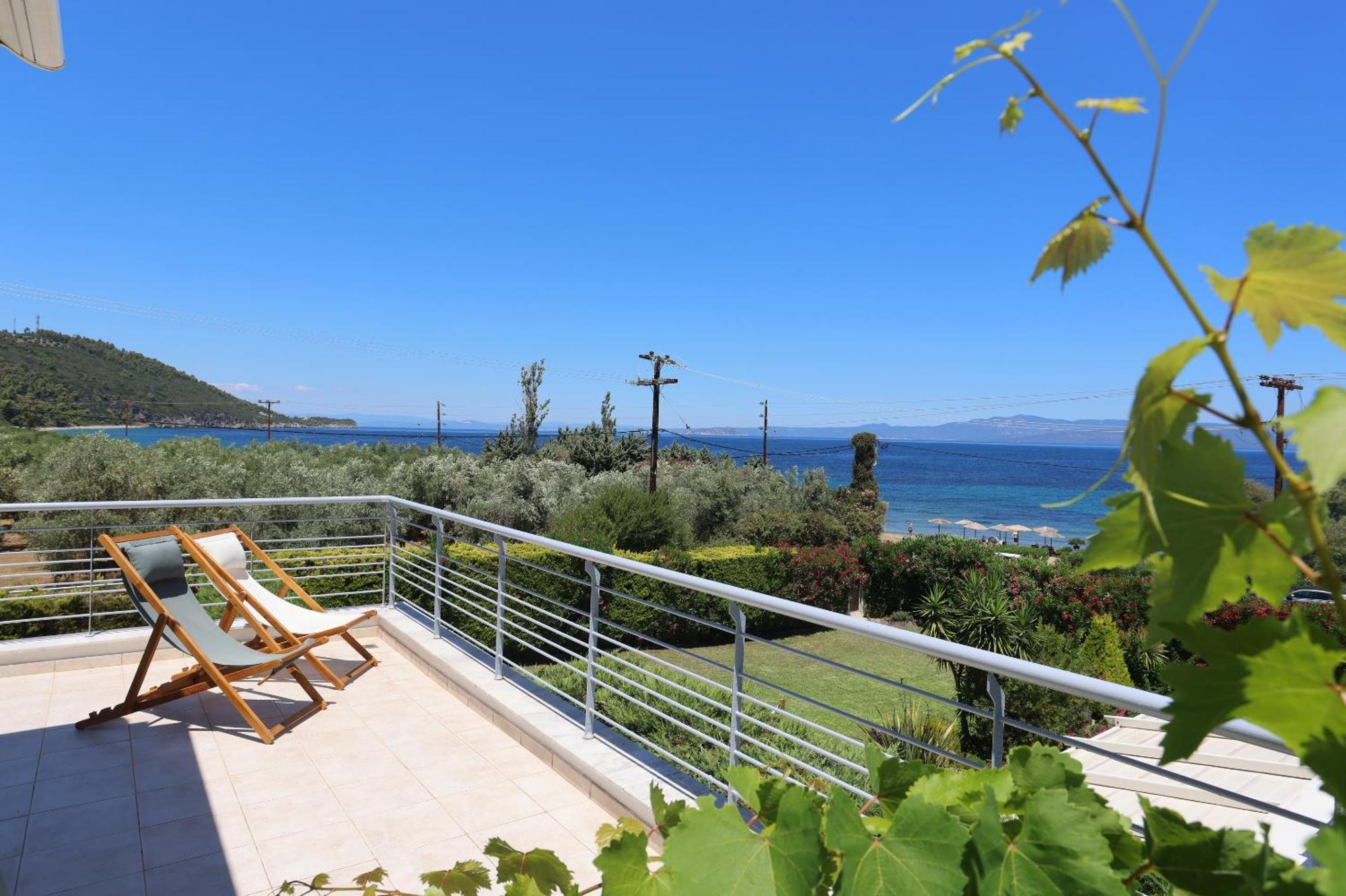 Villa Toroneos Sea Side *