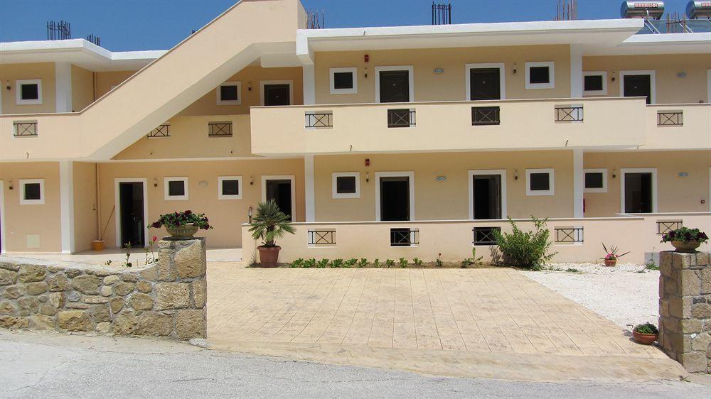 Levantino & Aparthotel 3*