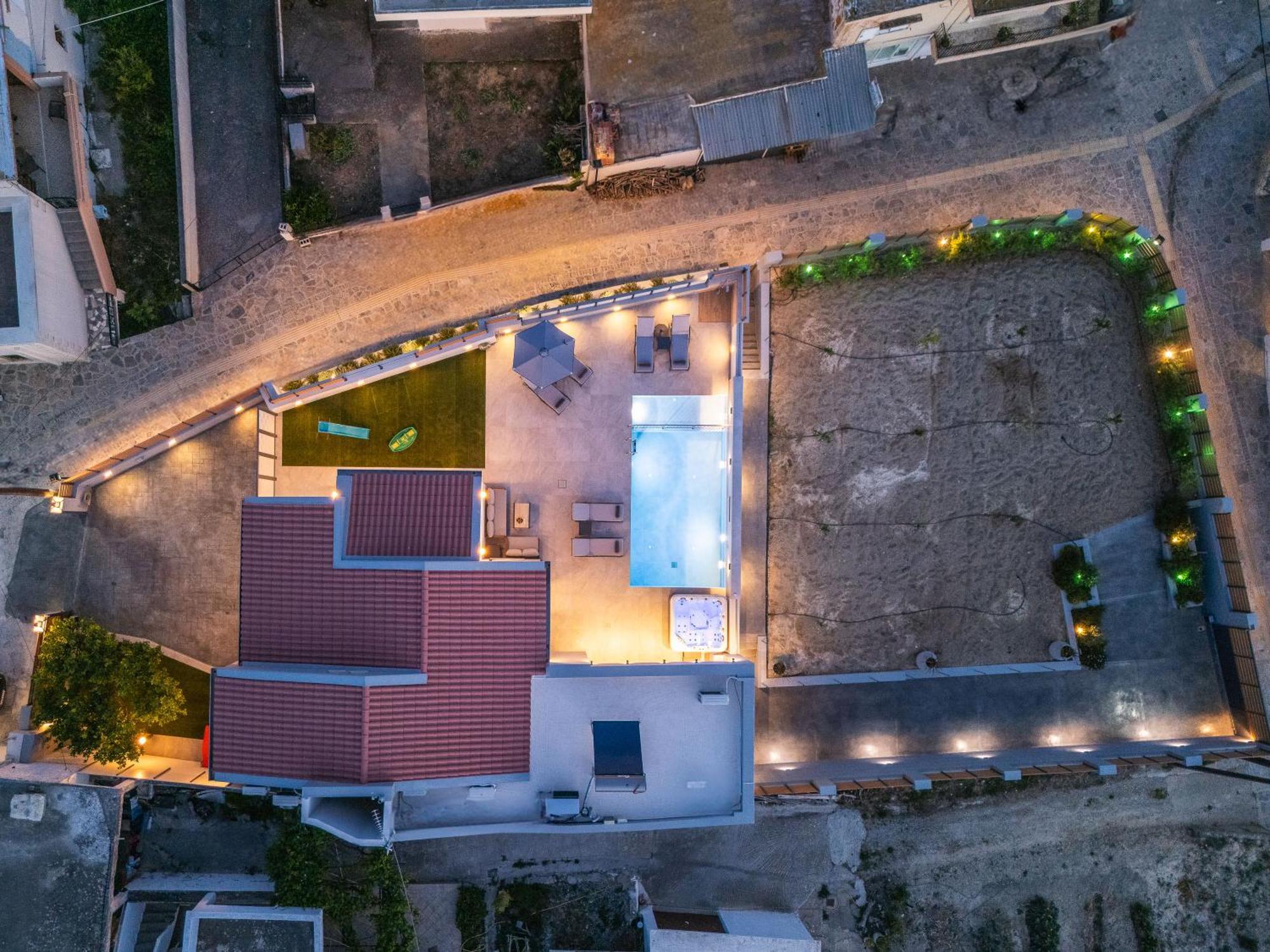 Vacasa Villa