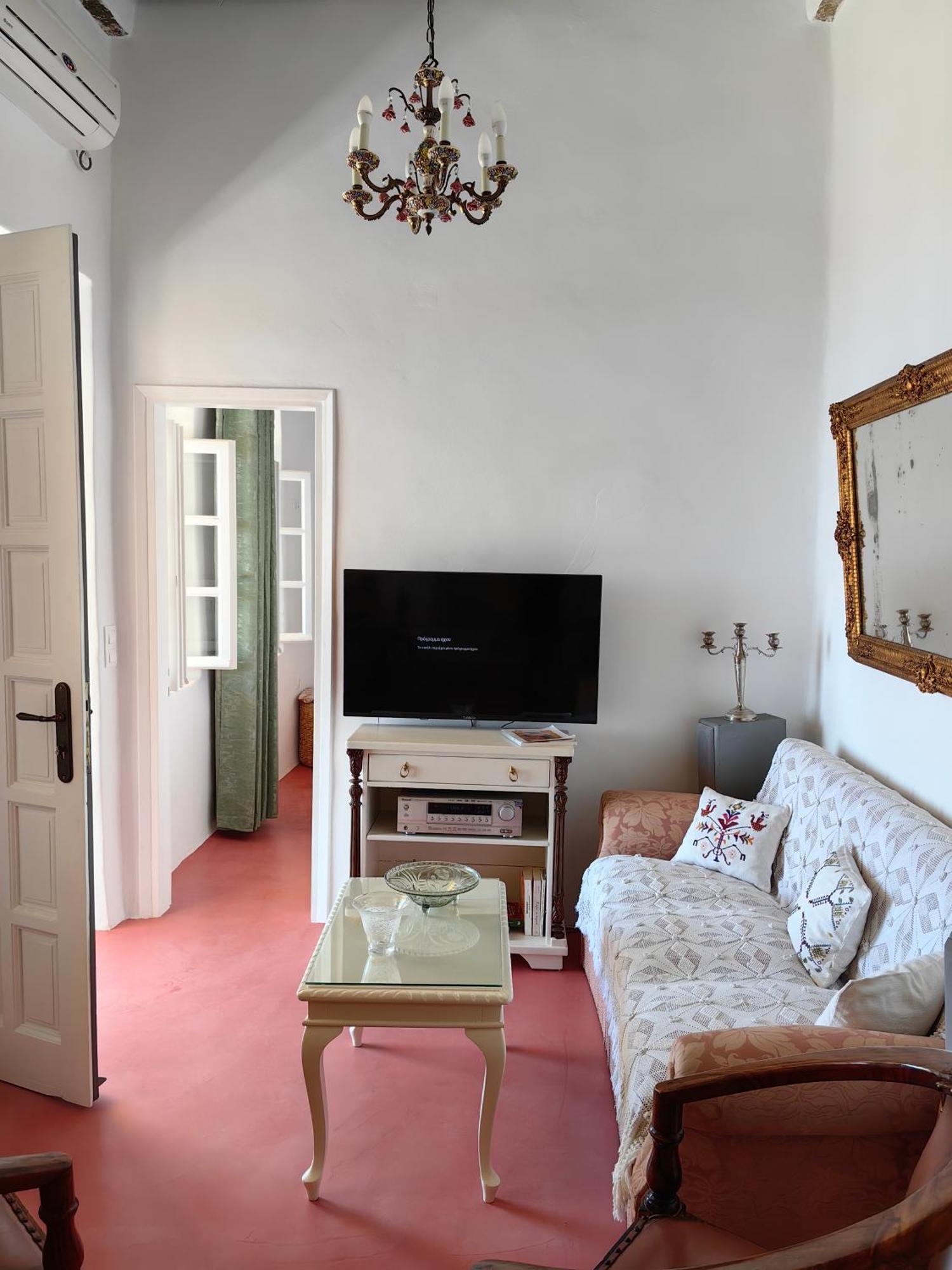 Holiday home Vgena's House In Dio Choria