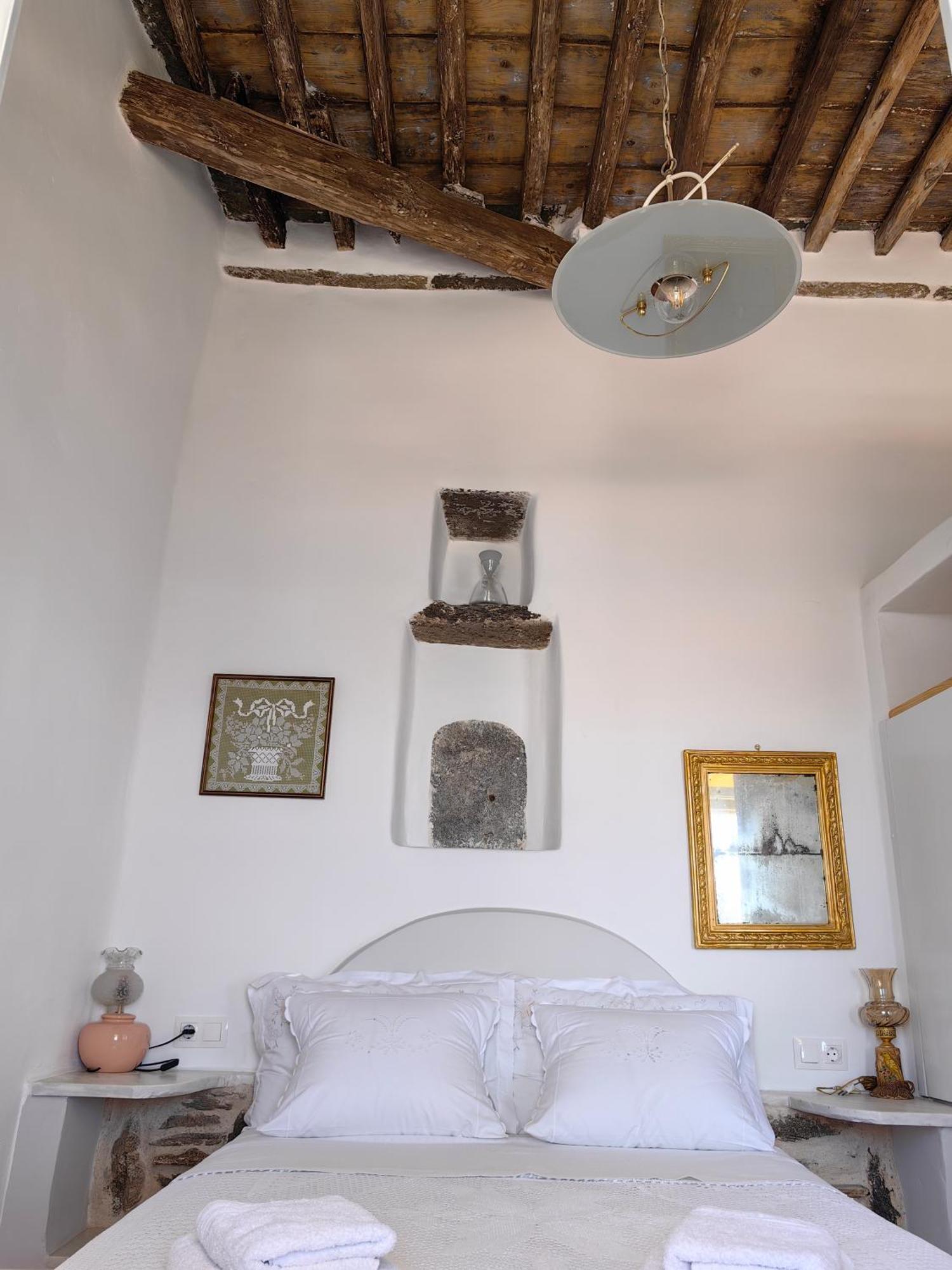 Vgena's House In Dio Choria * Tinos